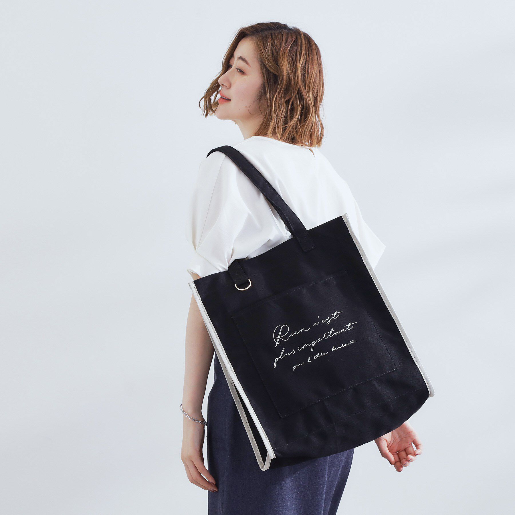 grove「【A4・多機能】パイピングロゴキャンバストート」|トートバッグ|ブラック(019)