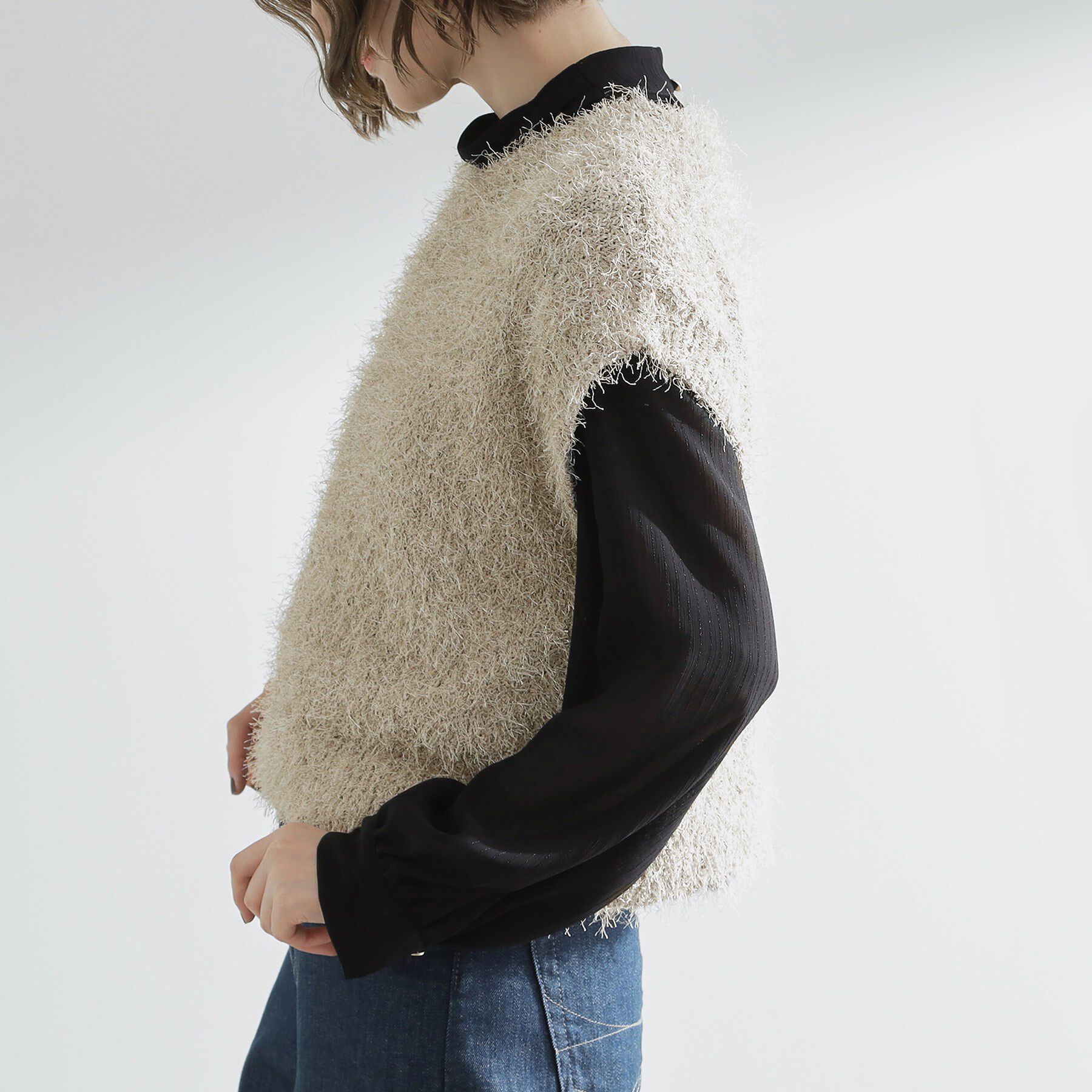 grove「夏の余韻と秋の気配をつなぐ　ラメフェザーニットベスト」|ニット・セーター|