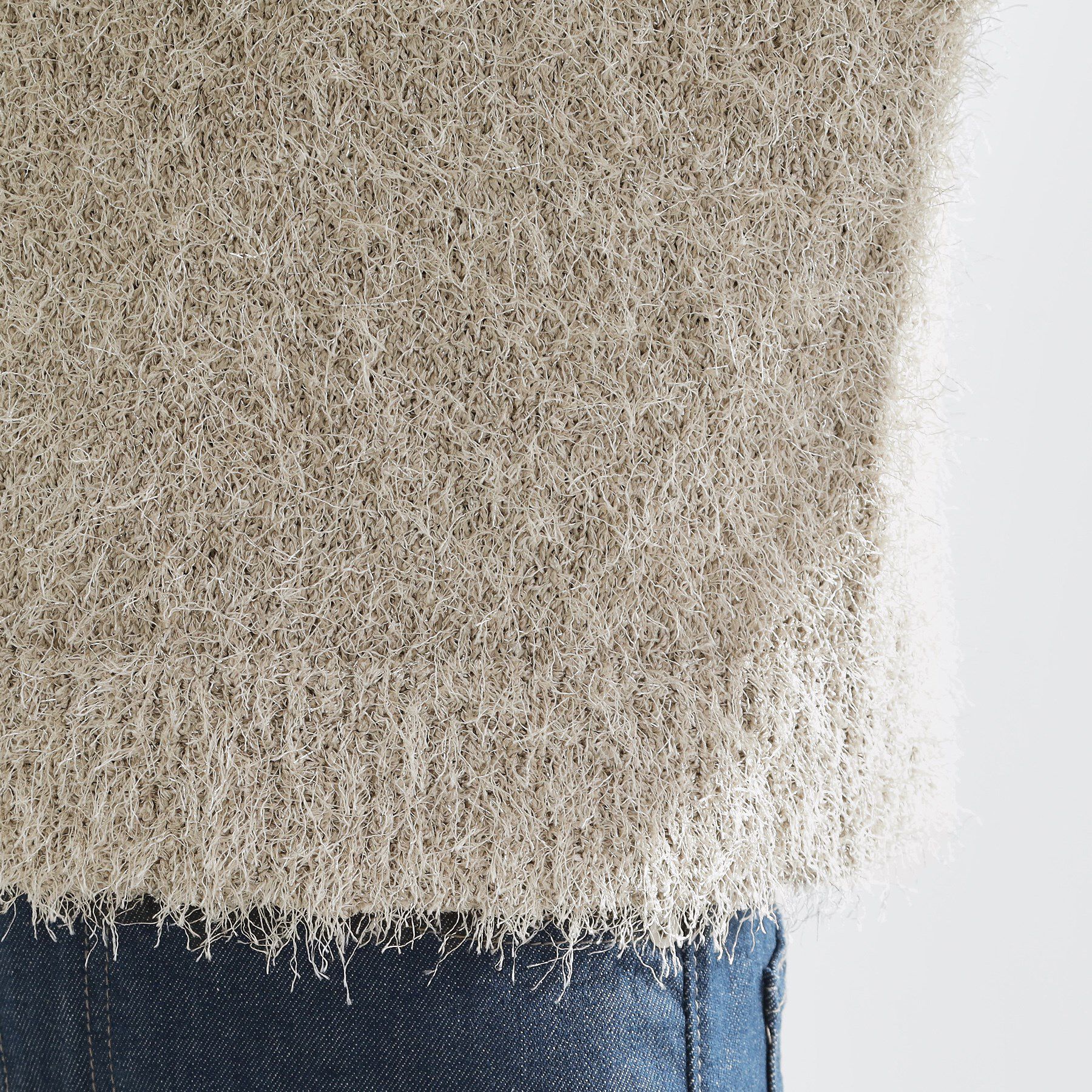 grove「夏の余韻と秋の気配をつなぐ　ラメフェザーニットベスト」|ニット・セーター|