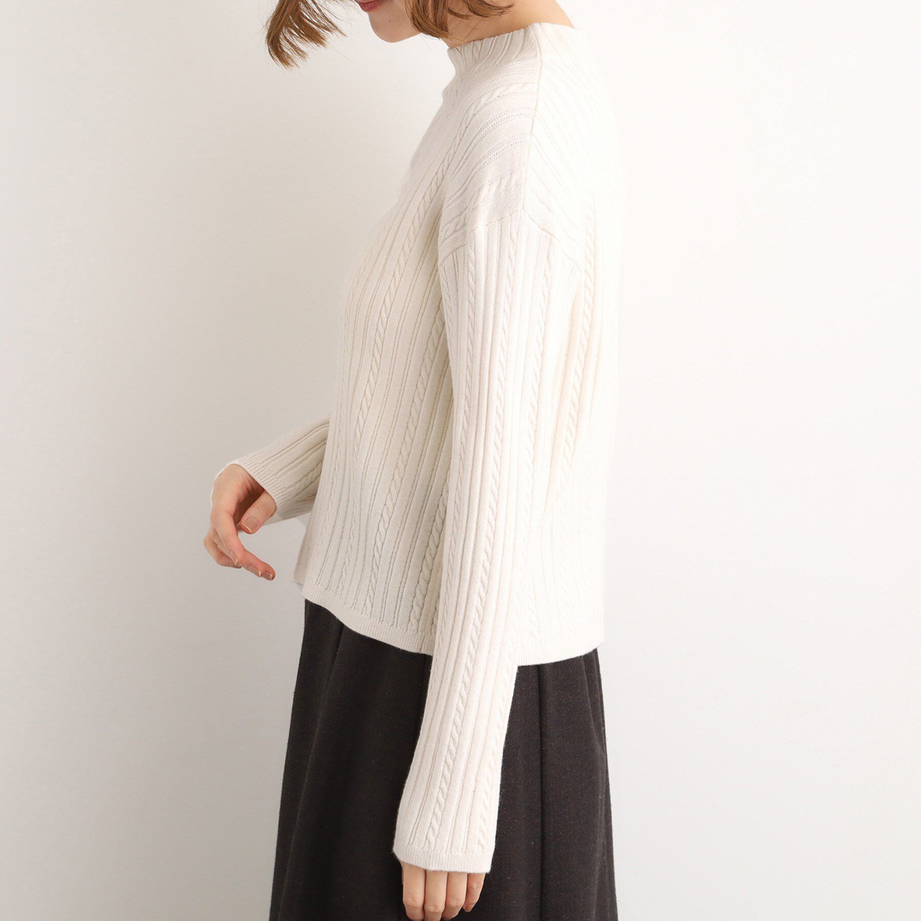 grove「【毛玉軽減／洗える】クロップドミニケーブルニット」|ニット・セーター|