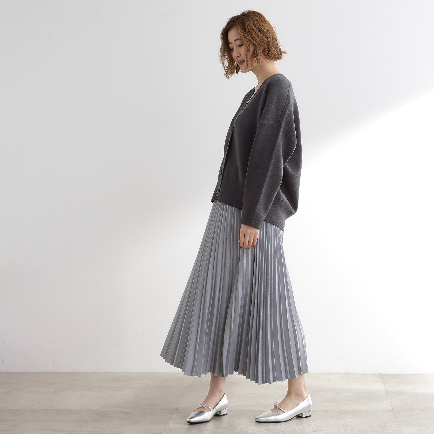 grove「すっきり見えて、やさしく揺れる。大人のスエードライクプリーツスカート」|スカート|