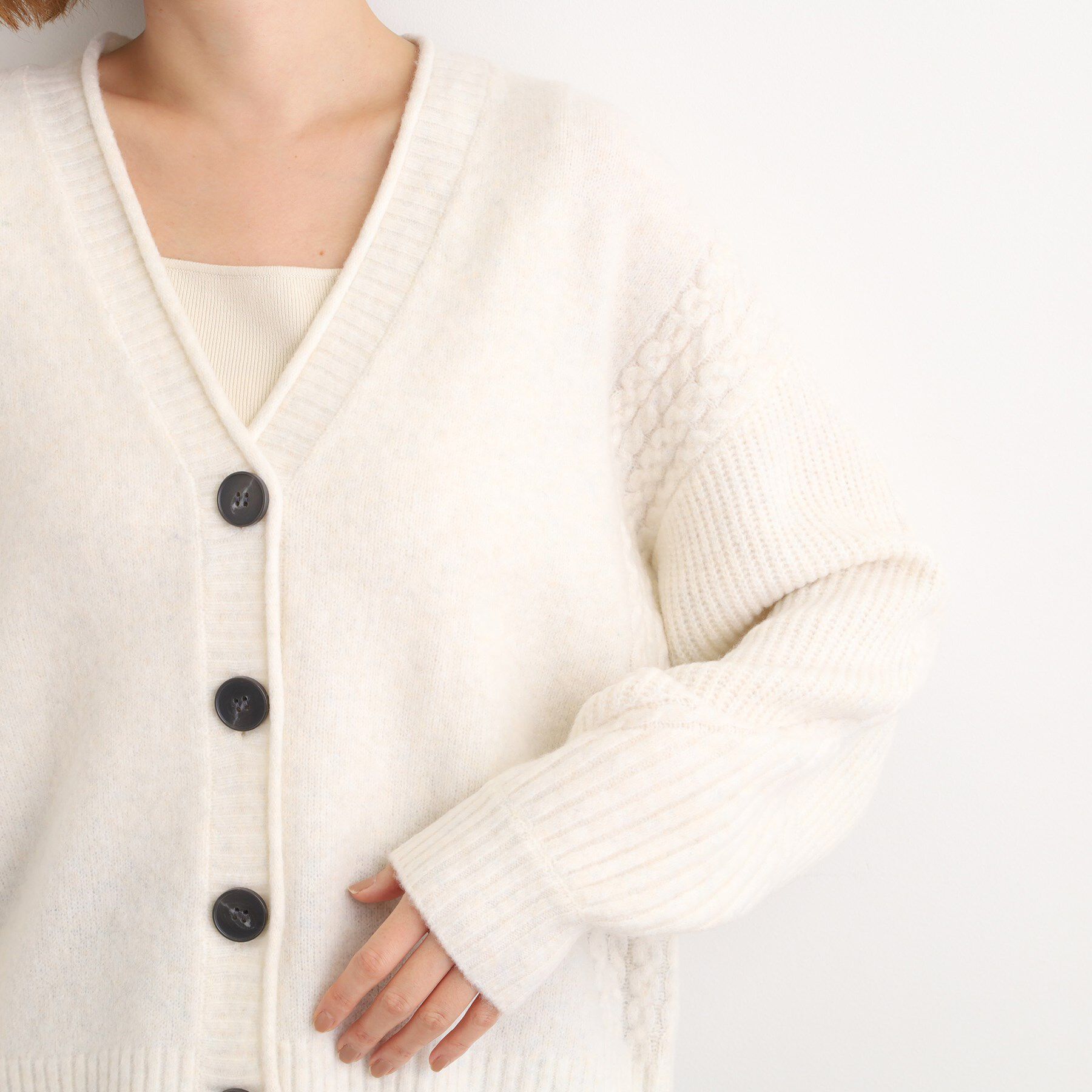 grove「ケーブルアクセント Vネックカーディガン」|カーディガン|