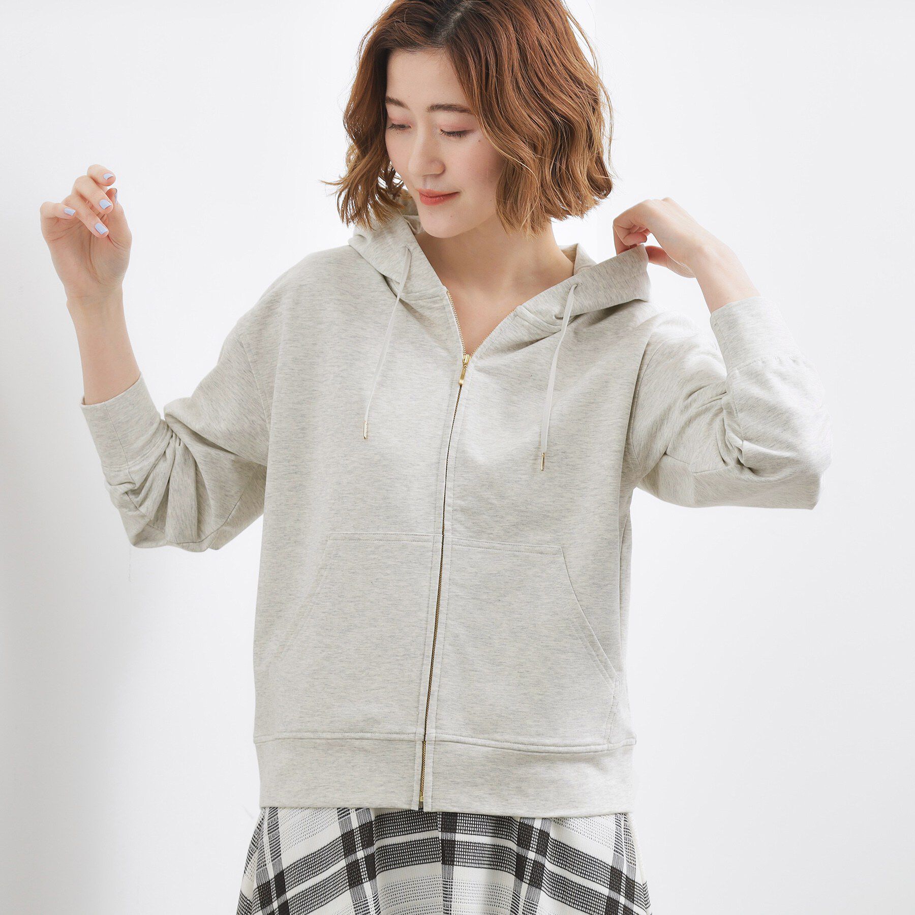 grove「軽やかに羽織れてシーズンレスに活躍！　大人のジップパーカー」|パーカー|