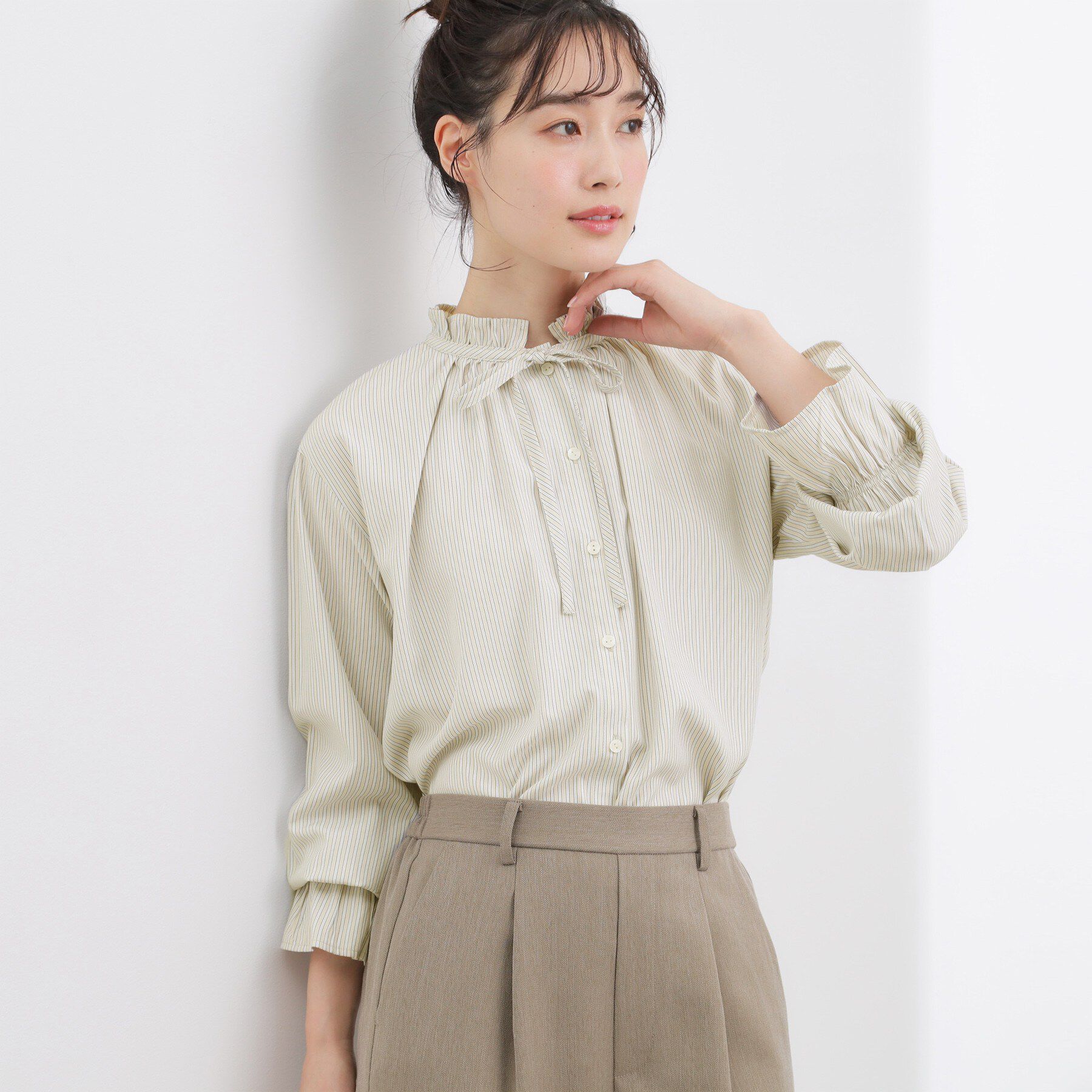 grove「フリルカラーリボンブラウス」|シャツ・ブラウス|ベージュストライプ(