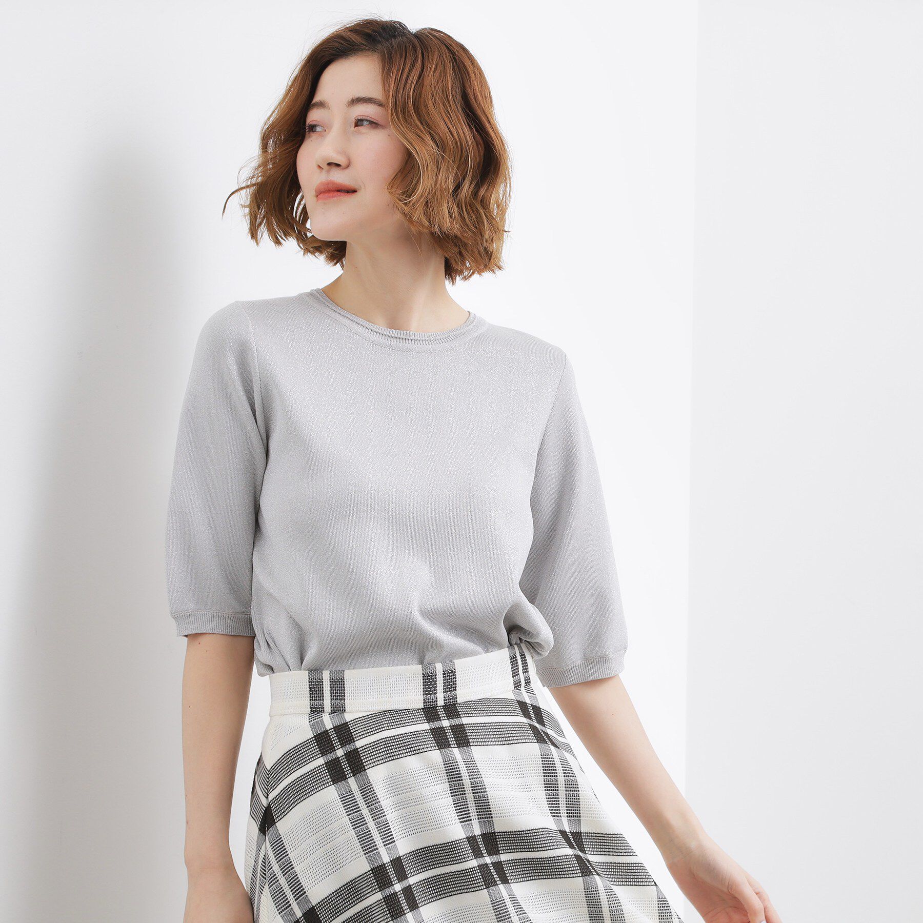 grove「【貴島明日香さん着用・シリーズ累計34万枚】やわらかドライタッチ 五分袖クルーネックニット」|ニット・セーター|シルバー(006)