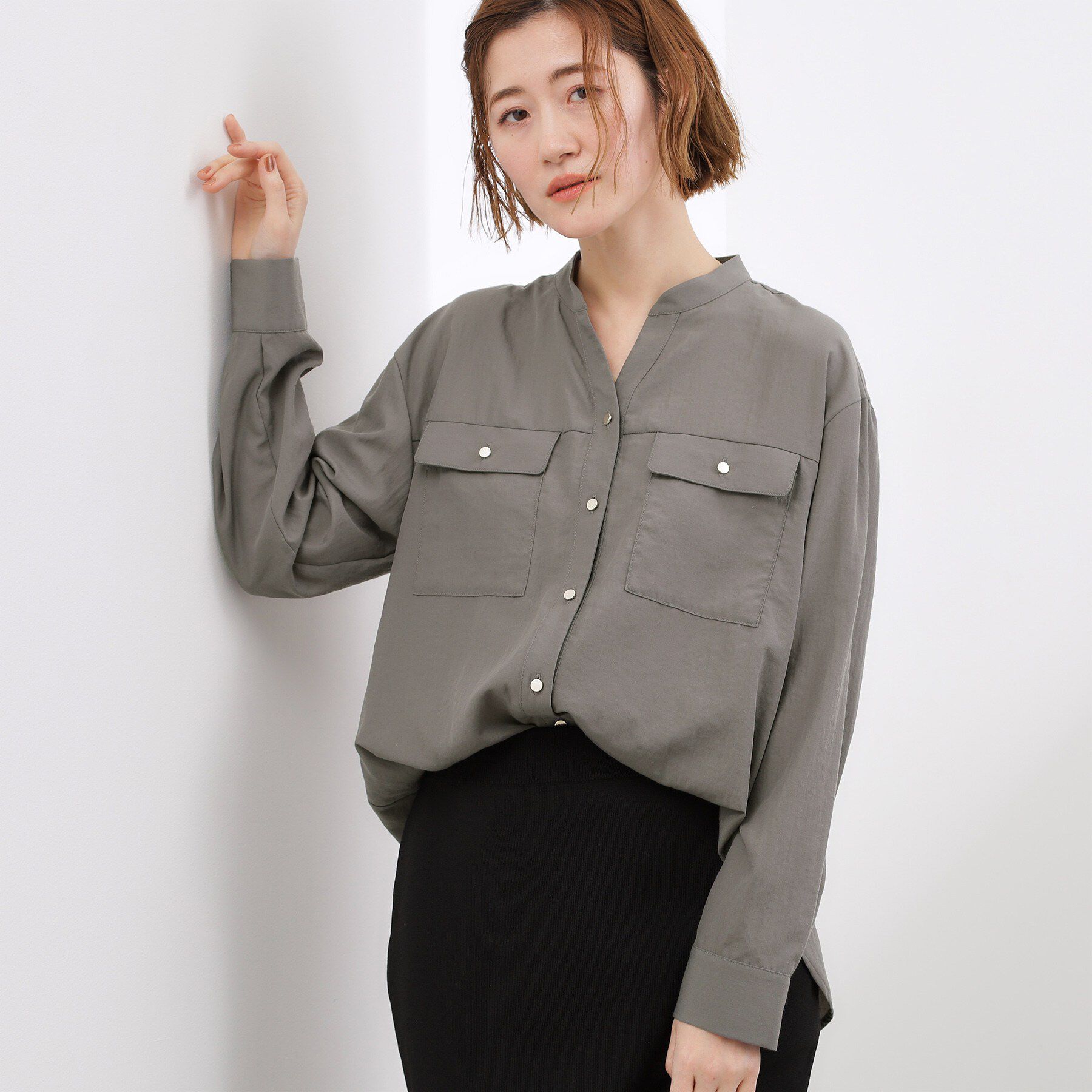 grove「【貴島明日香さん着用】お仕事も普段も。今どきワークシャツブラウス」|シャツ・ブラウス|チャコール(013)