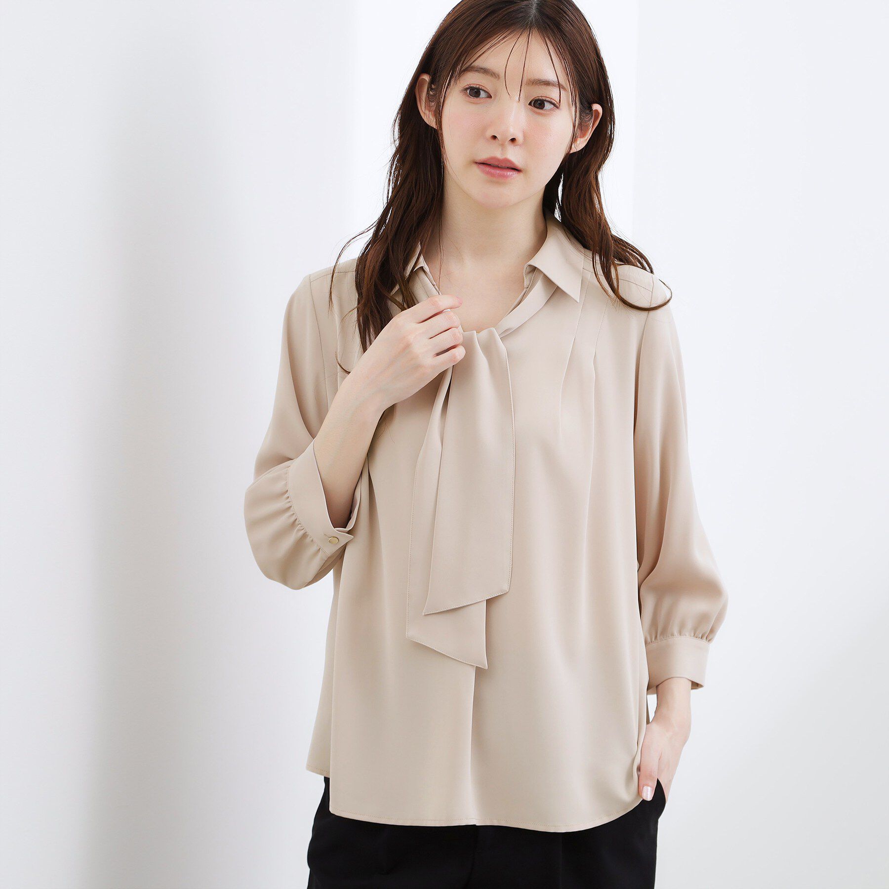 grove「【貴島明日香さん着用・洗える】チャーム付きマルチWAYボウタイブラウス」|シャツ・ブラウス|