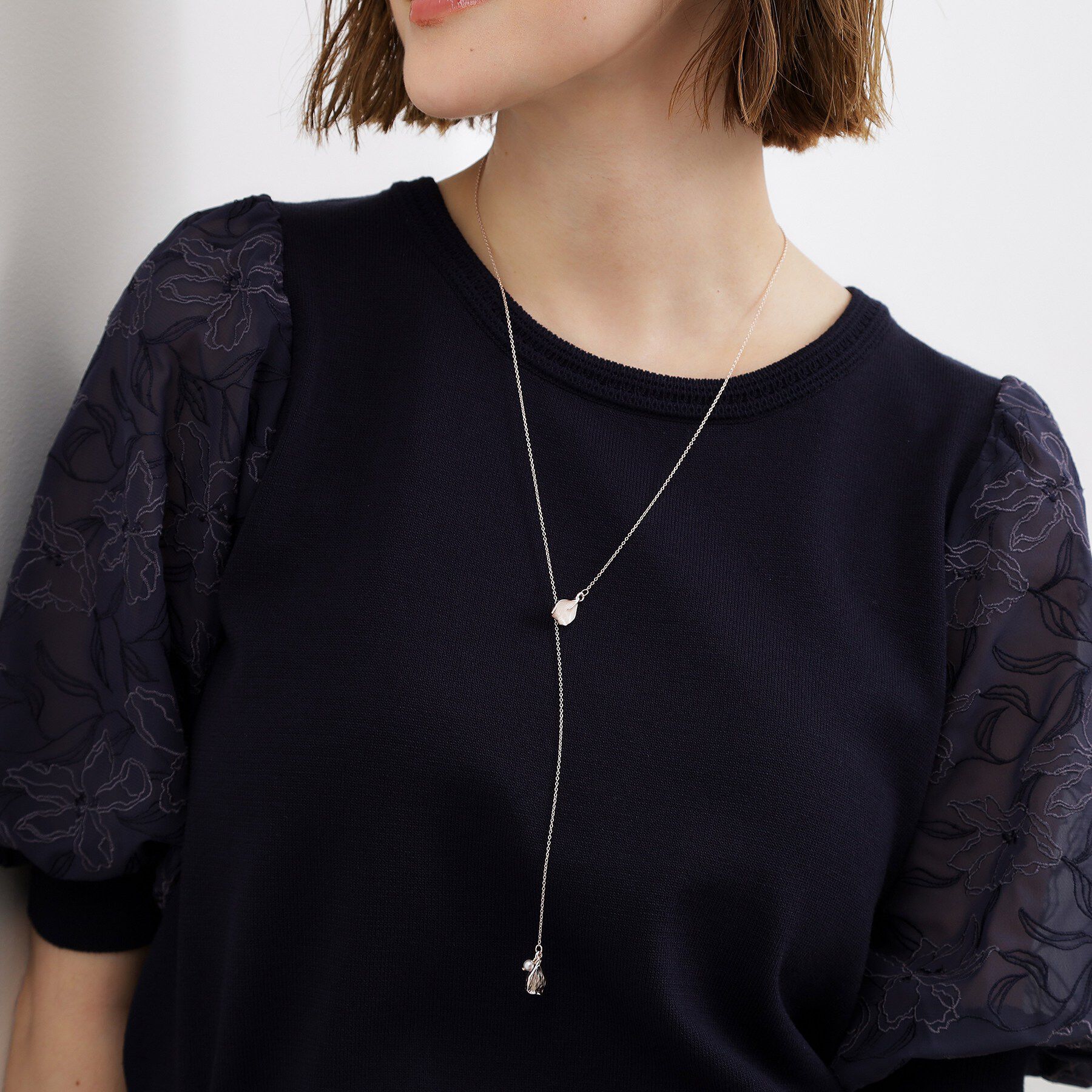 grove「メタルエポフラワーペタルネックレス」|ネックレス|