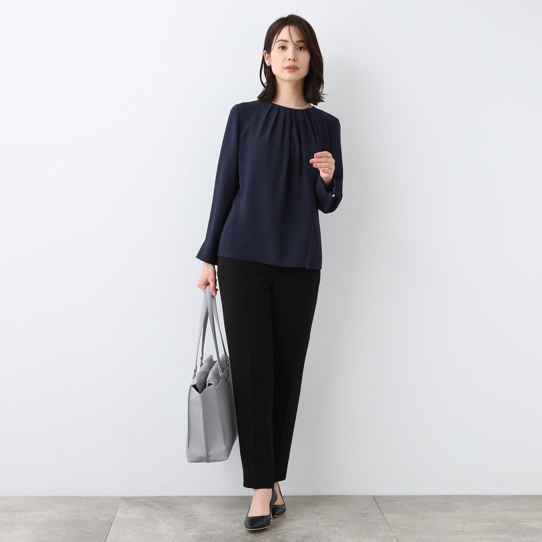 INDIVI「【日本製／トリアセテート混】タックデザインブラウス」|シャツ・ブラウス|