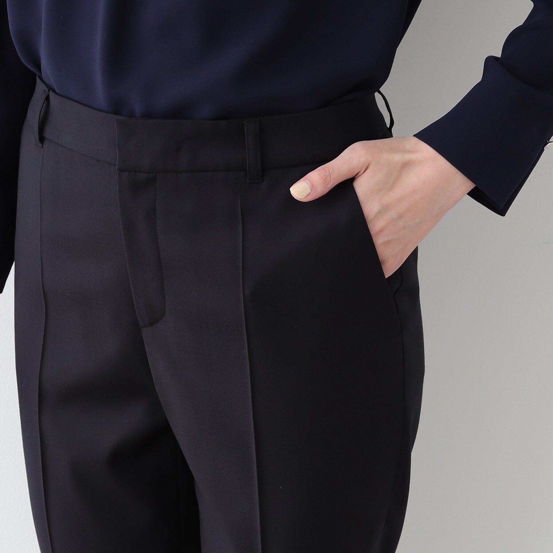 INDIVI「【日本製／インポート素材】ウールストレッチ テーパードパンツ」|スーツ|