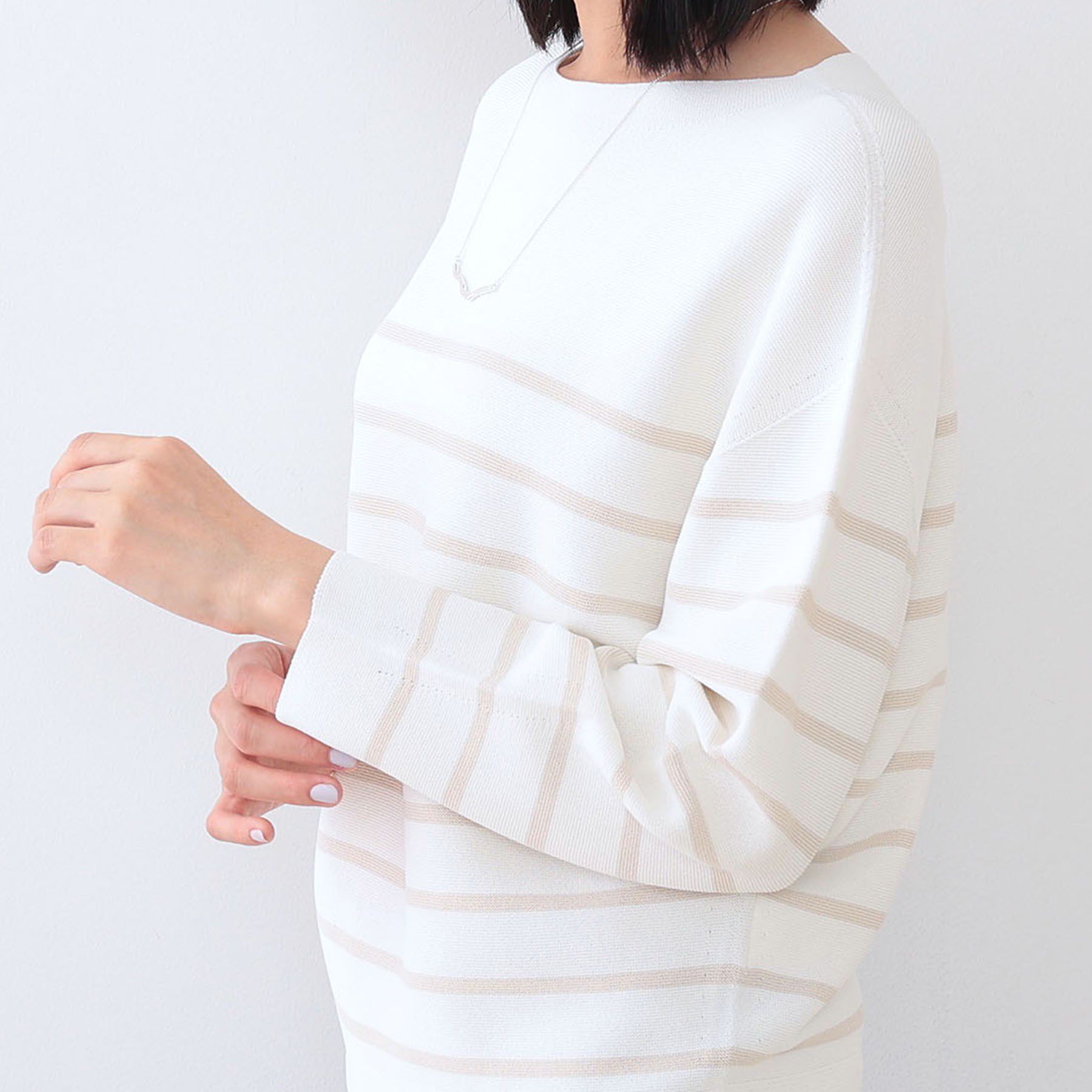 INDIVI「【洗える／無縫製／6色展開】袖フォルム ボートネックニット」|ニット・セーター|