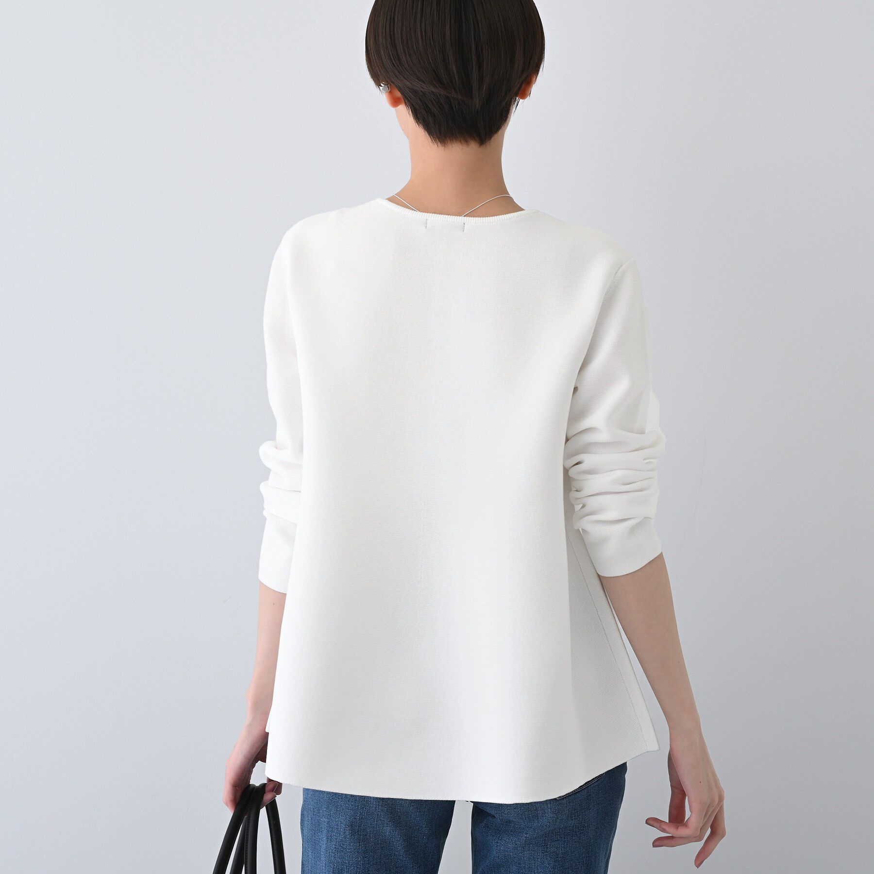 INDIVI「【洗える／軽量】美シルエット ペプラムニット」|ニット・セーター|