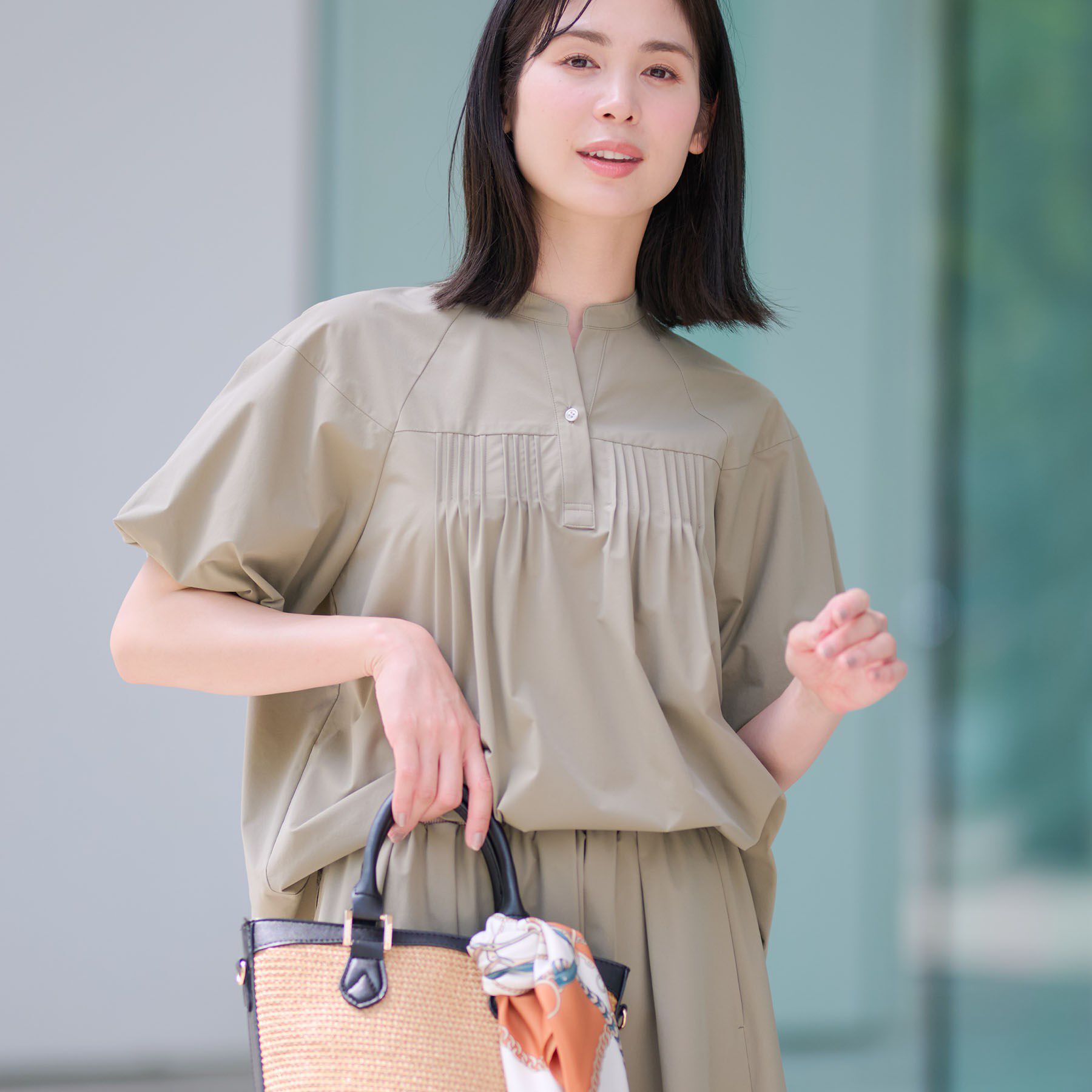 INDIVI「【通気性◎撥水／UV／SETUP可能】アクティブブラウス」|シャツ・ブラウス|オリーブグリーン(0