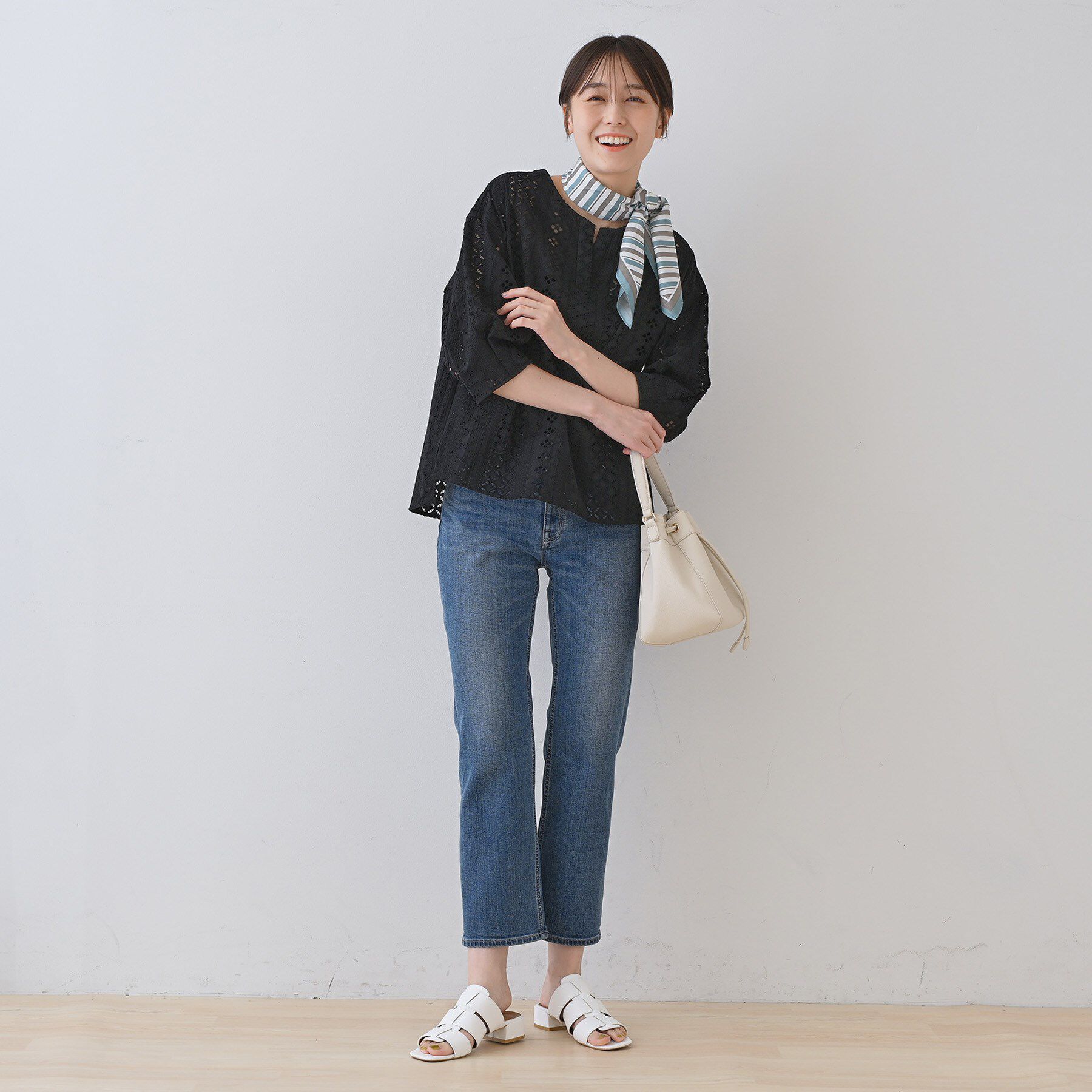 INDIVI「【刺繍／レース】スラッシュネックブラウス」|シャツ・ブラウス|