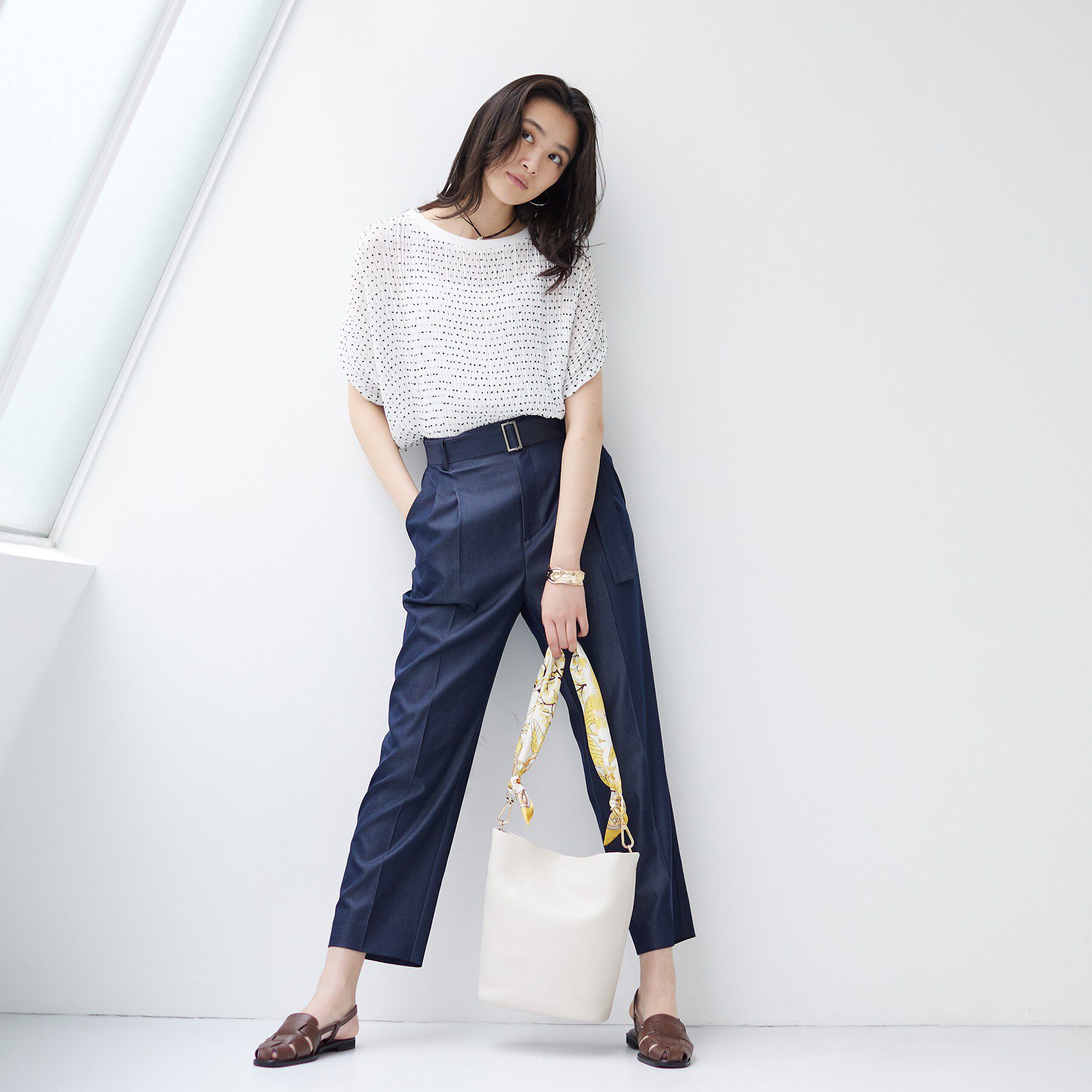 INDIVI「【洗える／ドット柄／凹凸素材】プリーツデザインブラウス」|シャツ・ブラウス|