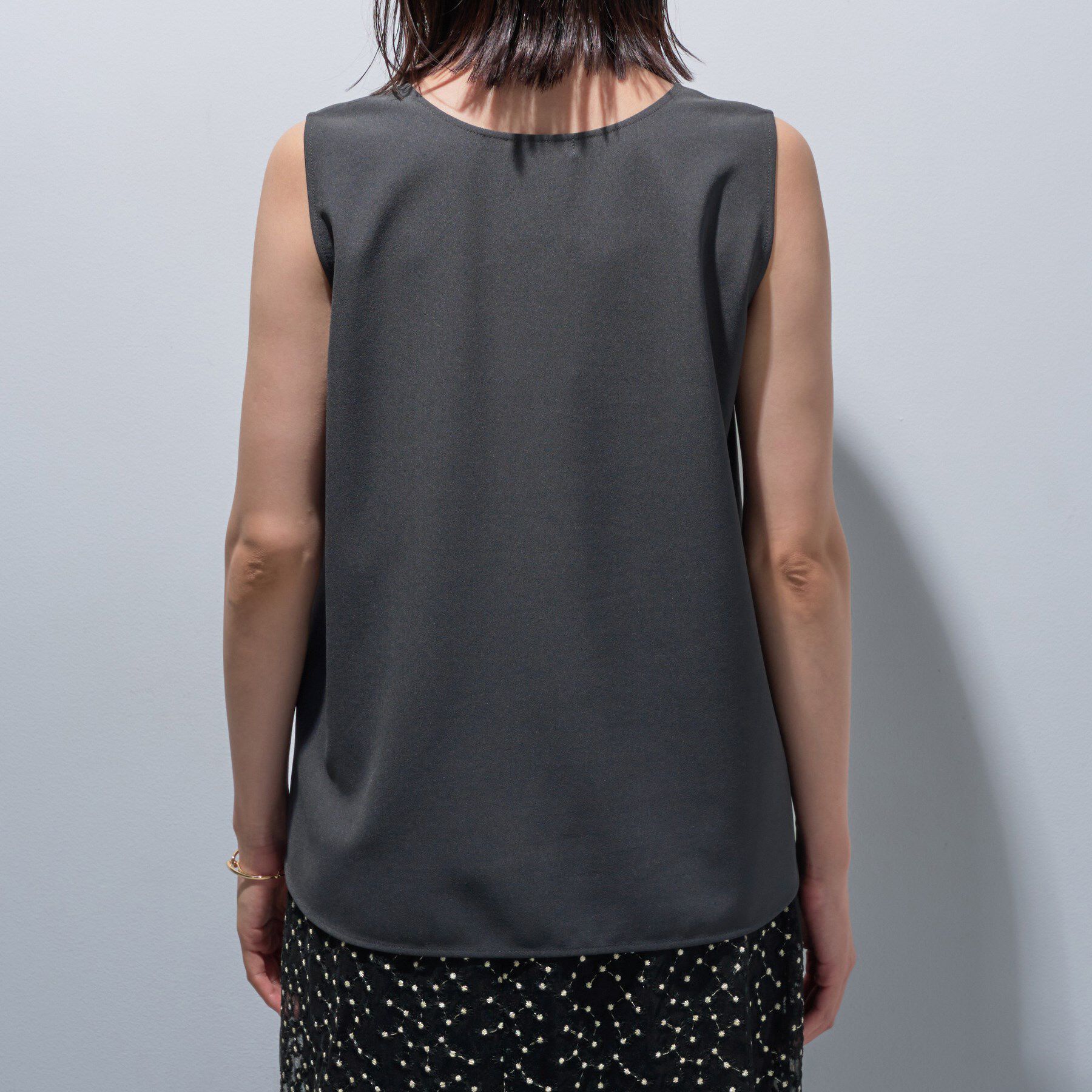 INDIVI「【インナーとしても活躍！／SETUP可能】ジョーゼット ノースリーブトップス」|Tシャツ・カットソー|