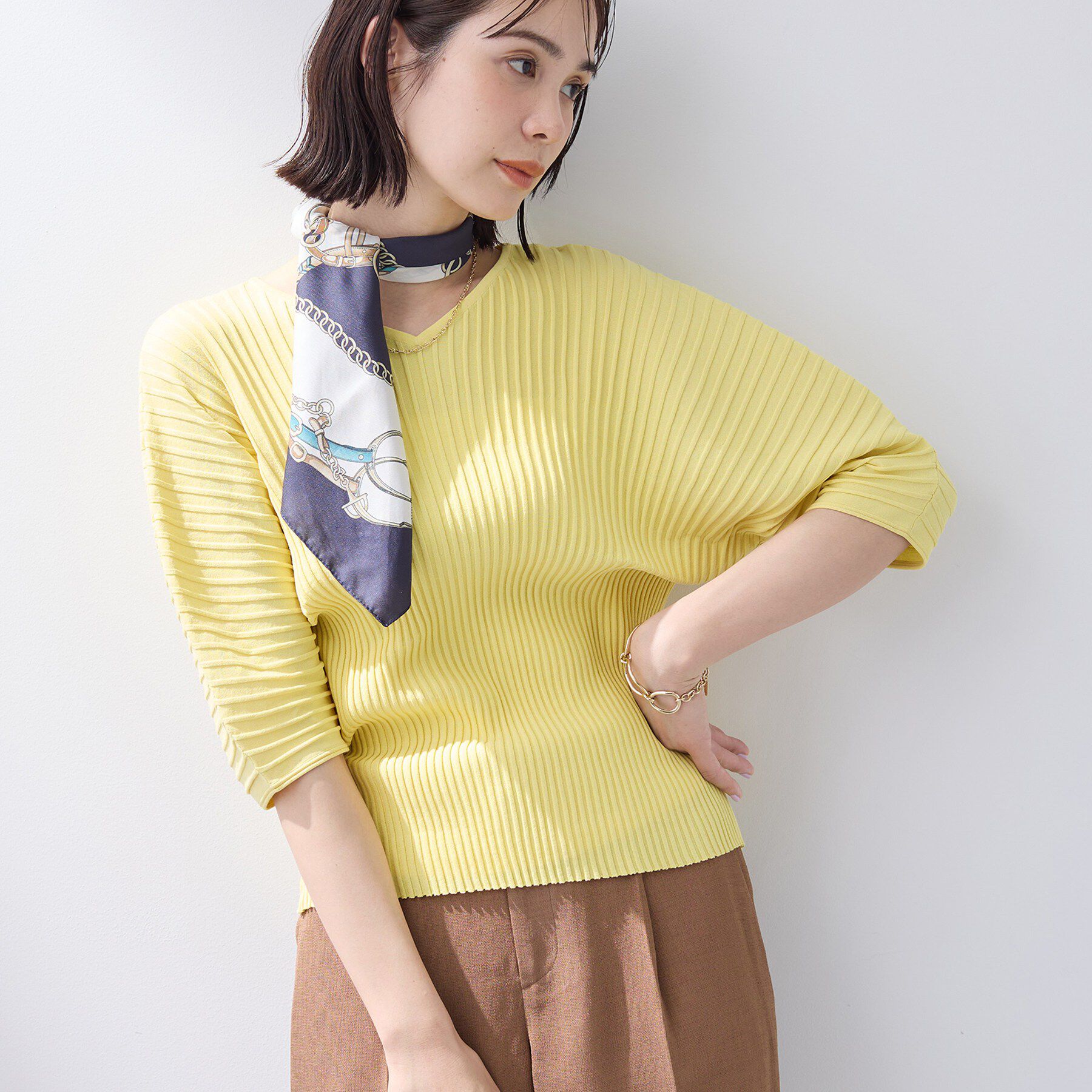 INDIVI「【二の腕カバー／スタイルアップ】ドライタッチストレッチニット」|Tシャツ・カットソー|イエロー(032)