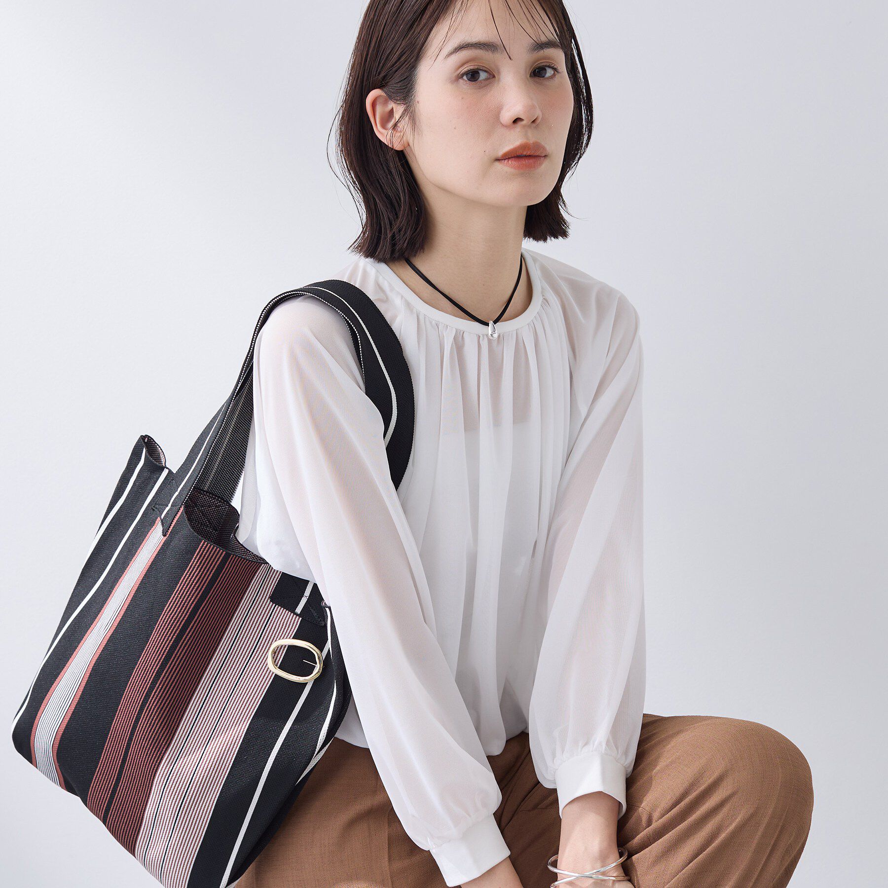 INDIVI「【体型カバー／マシンウォッシュ対応】シアージャージトップス」|Tシャツ・カットソー|ホワイト(001)