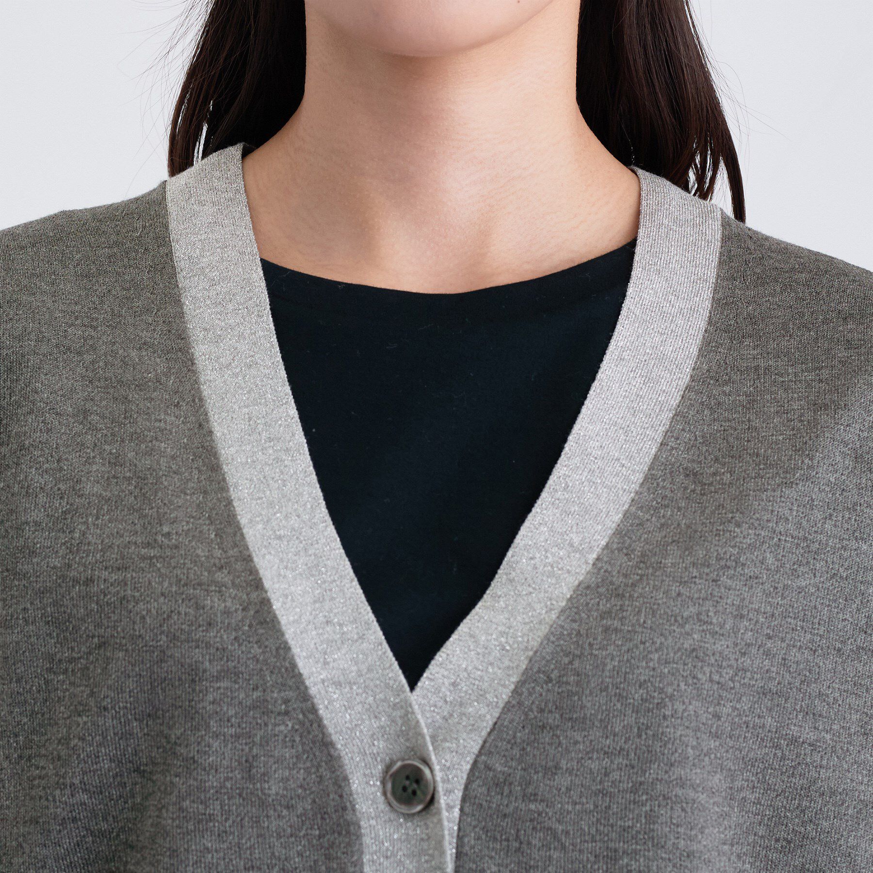 INDIVI「【程よいシアー素材/洗える】バイカラーラメカーディガン」|カーディガン|