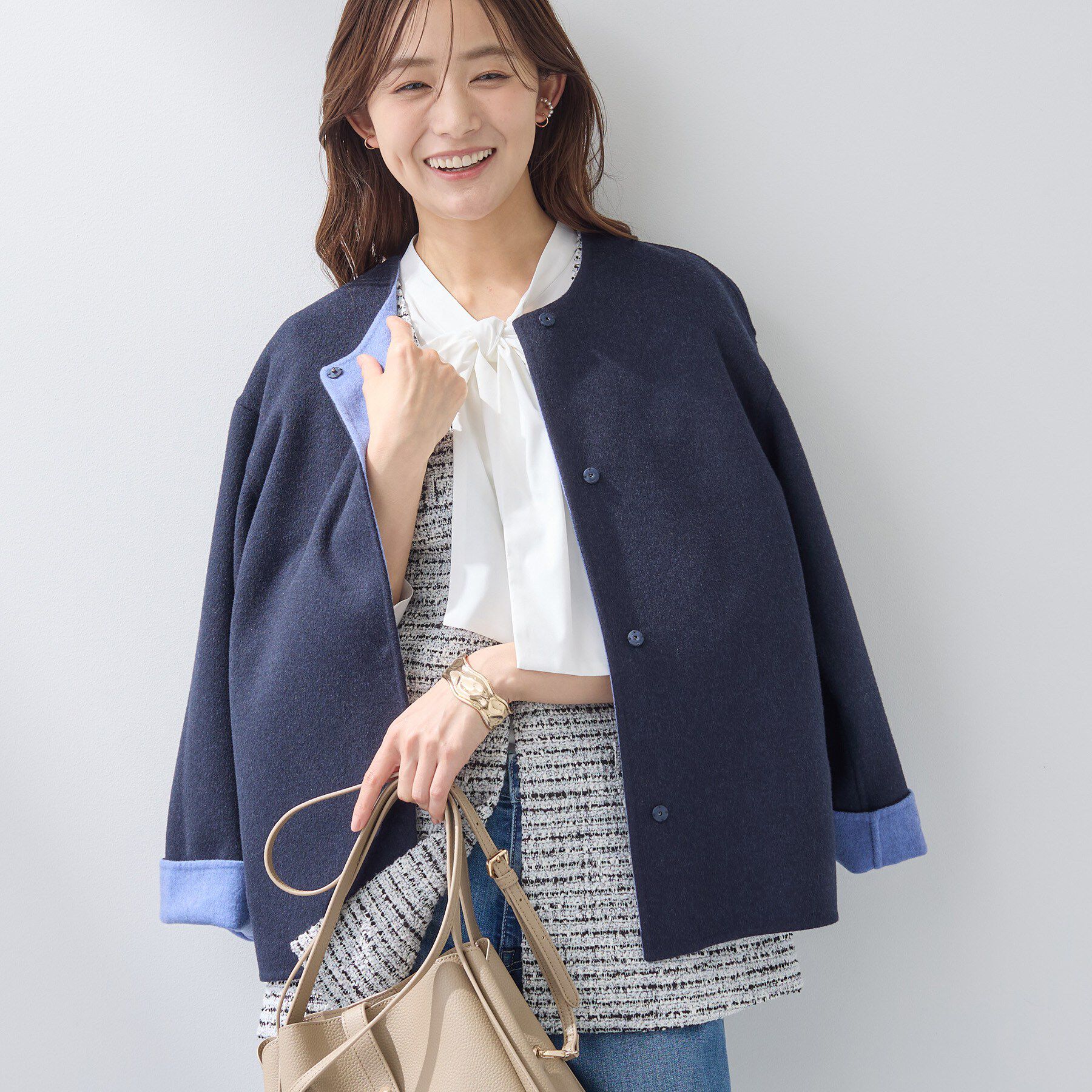 INDIVI「【配色デザイン／ショート丈】ウールリバー ノーカラーコート」|ノーカラーコート|ネイビー(594)