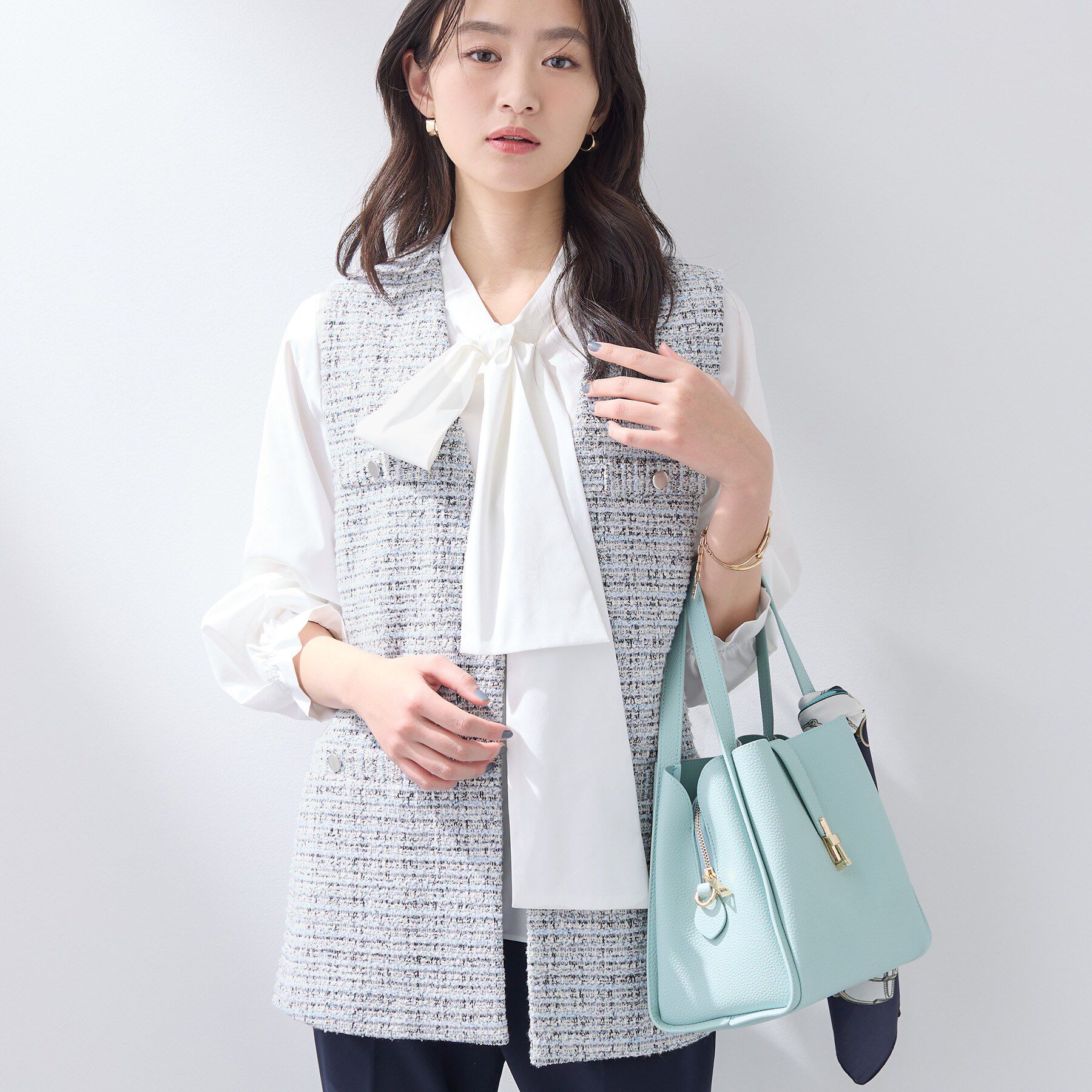 INDIVI「【2点セット／洗える】ツイードジレ＆ボウタイブラウス」|その他|サックスブルー(49