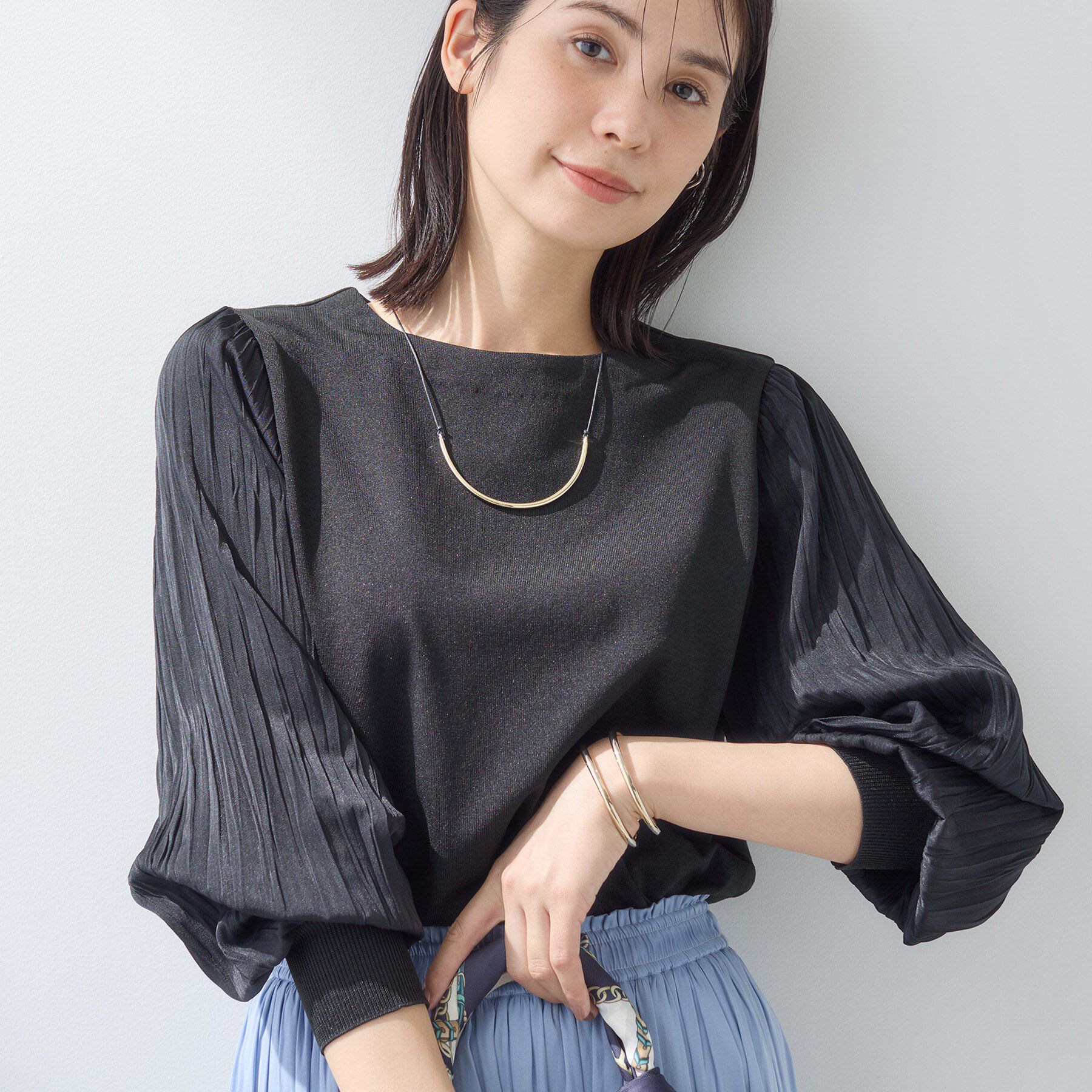 INDIVI「【洗える／華やか】袖プリーツニット」|ニット・セーター|ブラック(019)