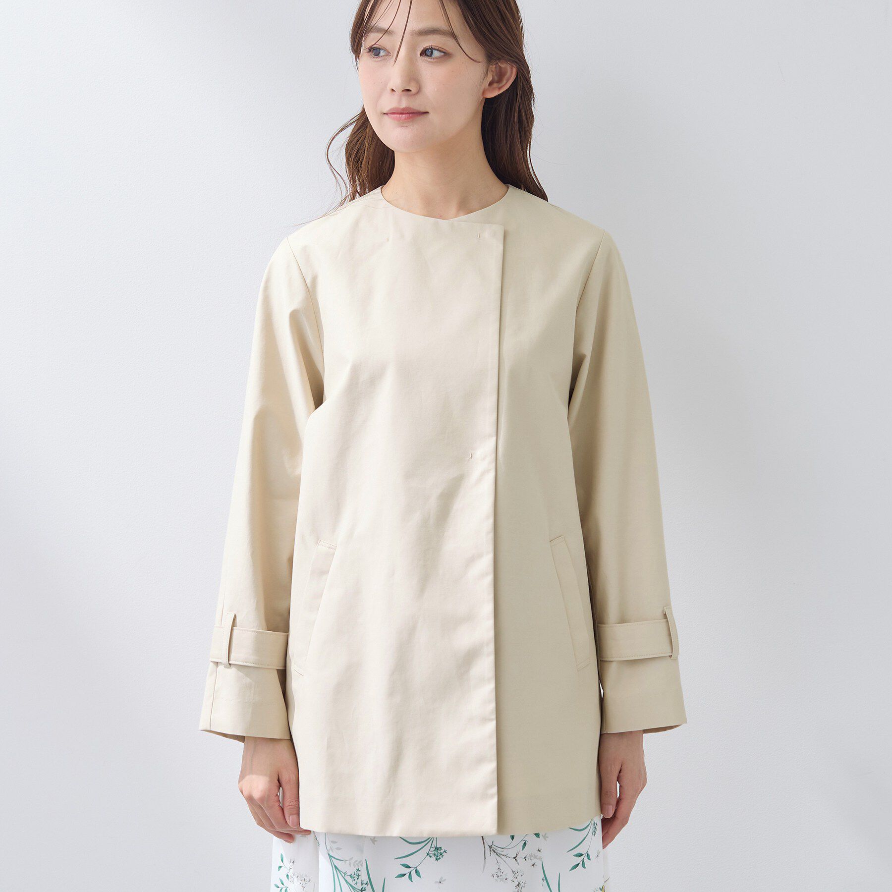 INDIVI「【撥水/軽量】ミドル丈 ミニマルトレンチコート」|トレンチコート|