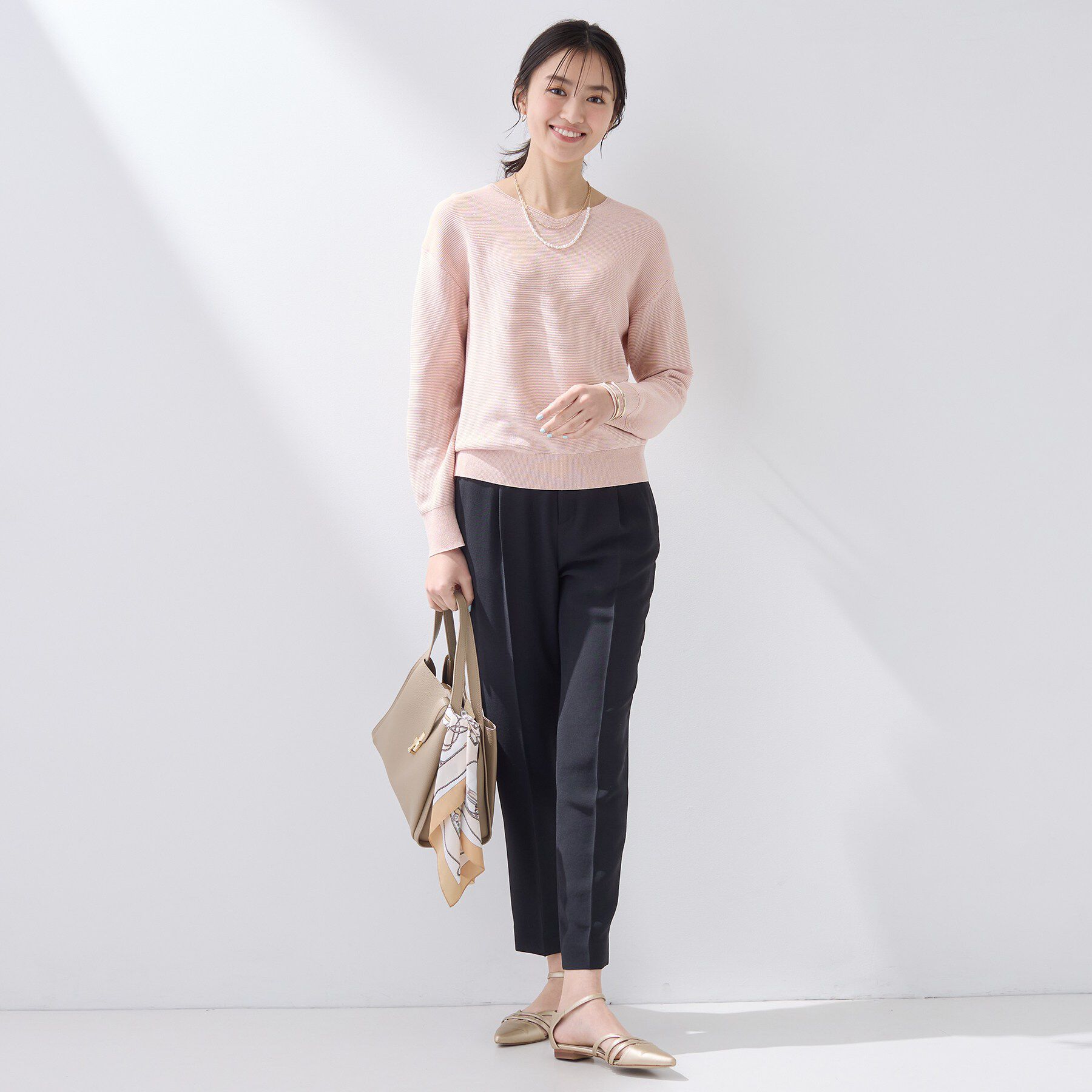 INDIVI「【洗える／軽量】きらめきVネックニット」|ニット・セーター|