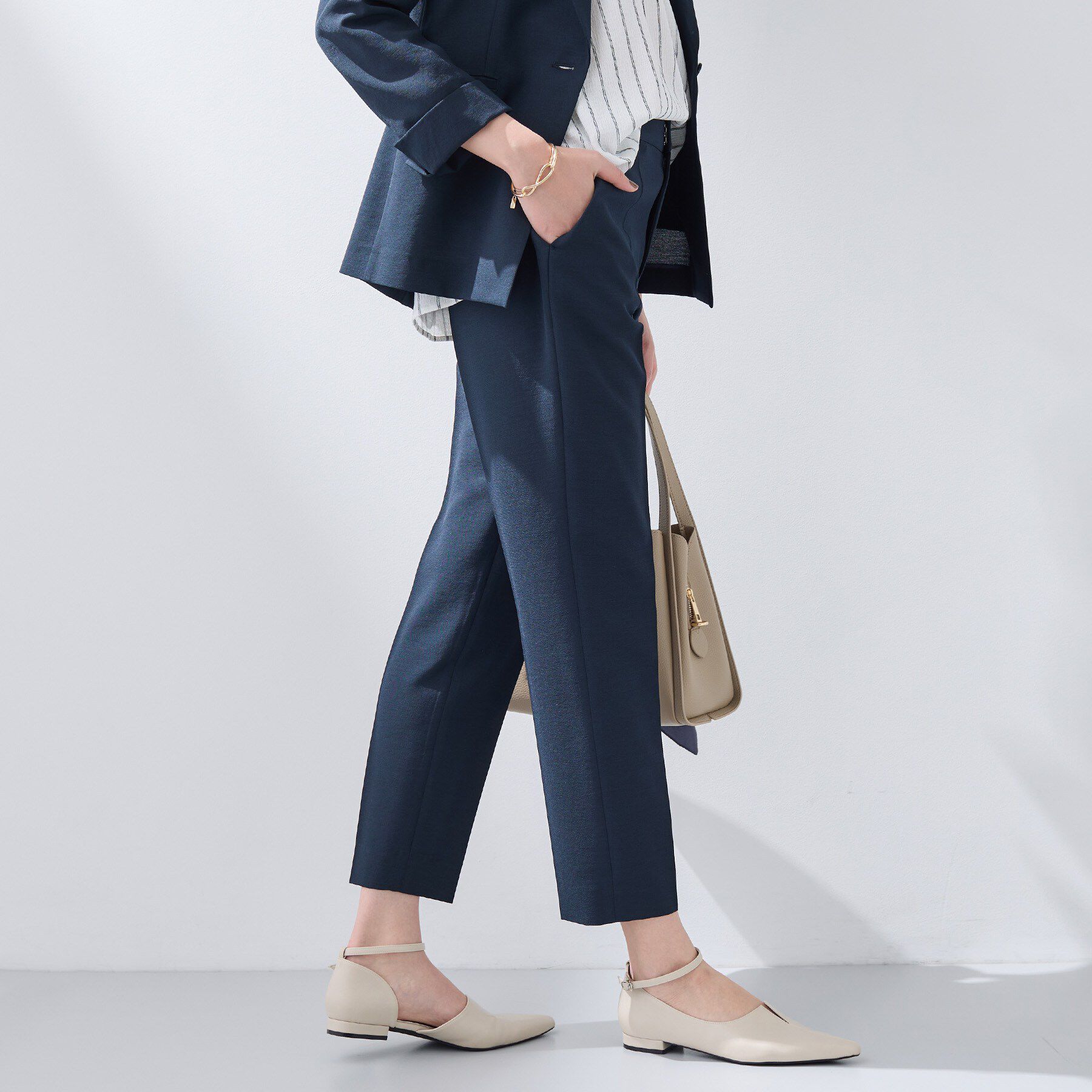 INDIVI「【洗える／UVケア／麻調】テーパードパンツ」|その他|