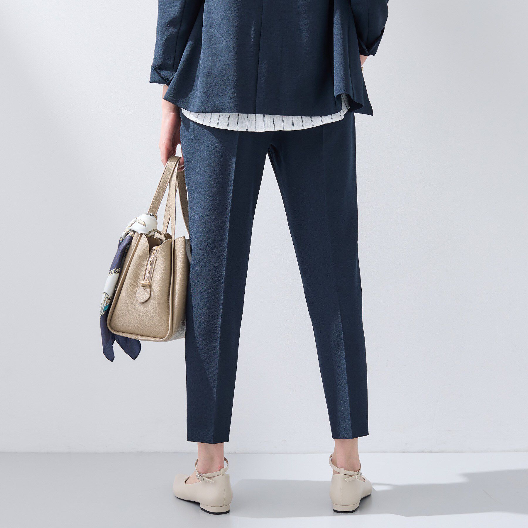 INDIVI「【洗える／UVケア／麻調】テーパードパンツ」|その他|