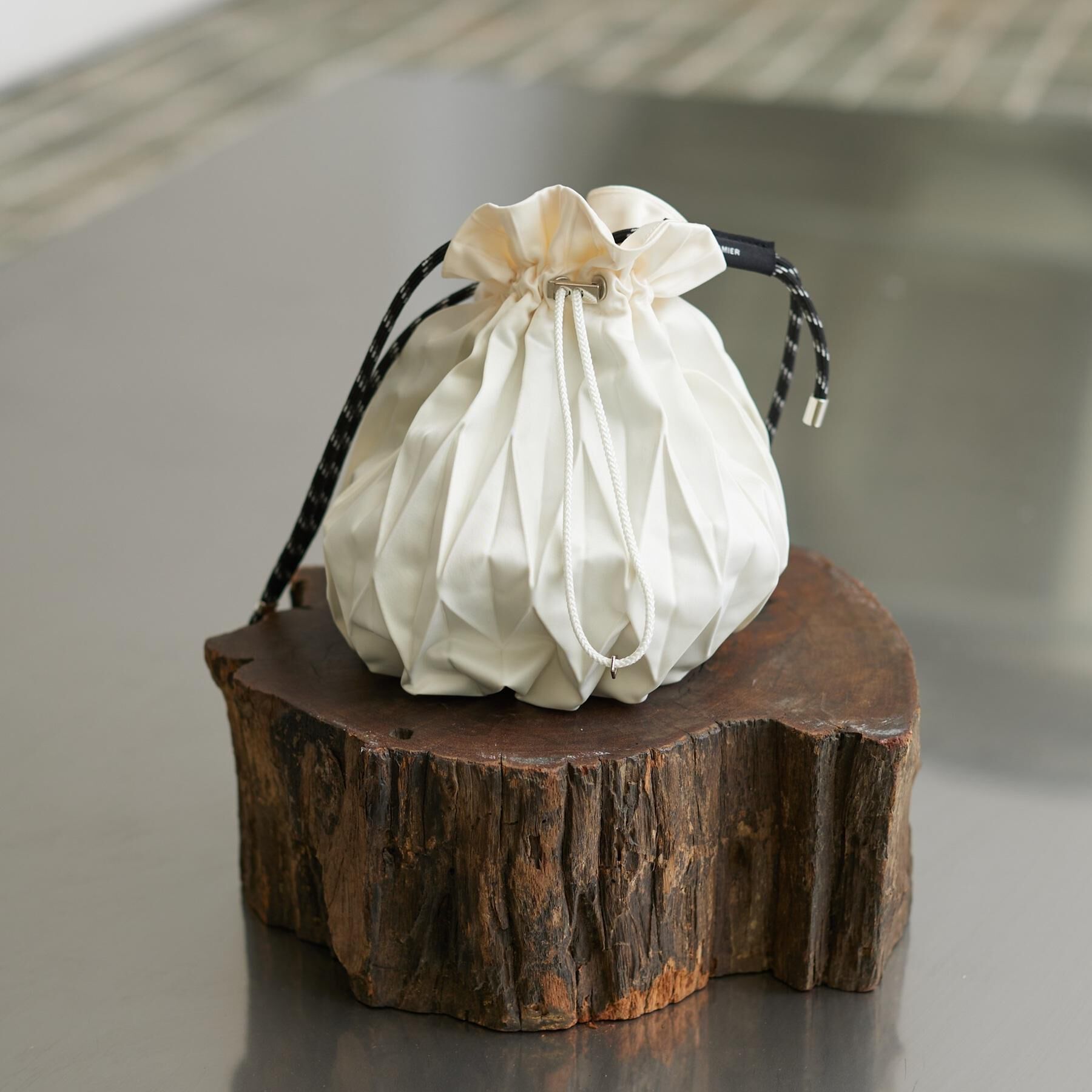 GALLEST「【RECAMIER】プリーツ巾着 middle」|ショルダー・メッセンジャー|