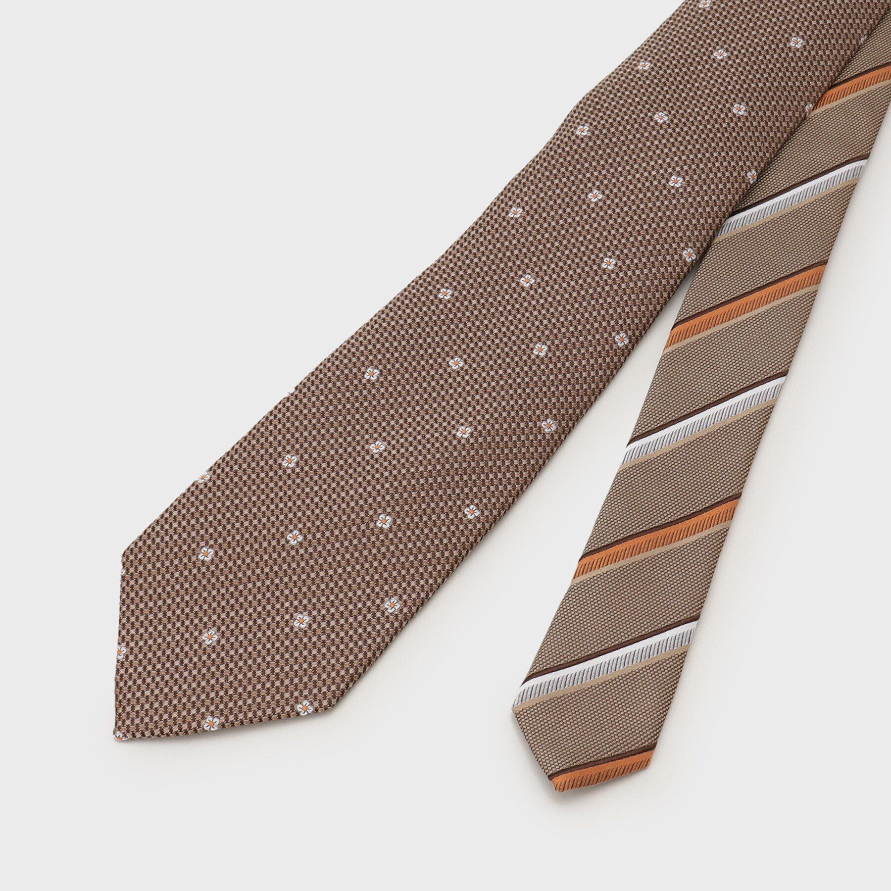 TAKEO KIKUCHI「フラワードットネクタイ＆タイバー カラーBOXセット」|ネクタイ・蝶ネクタイ|