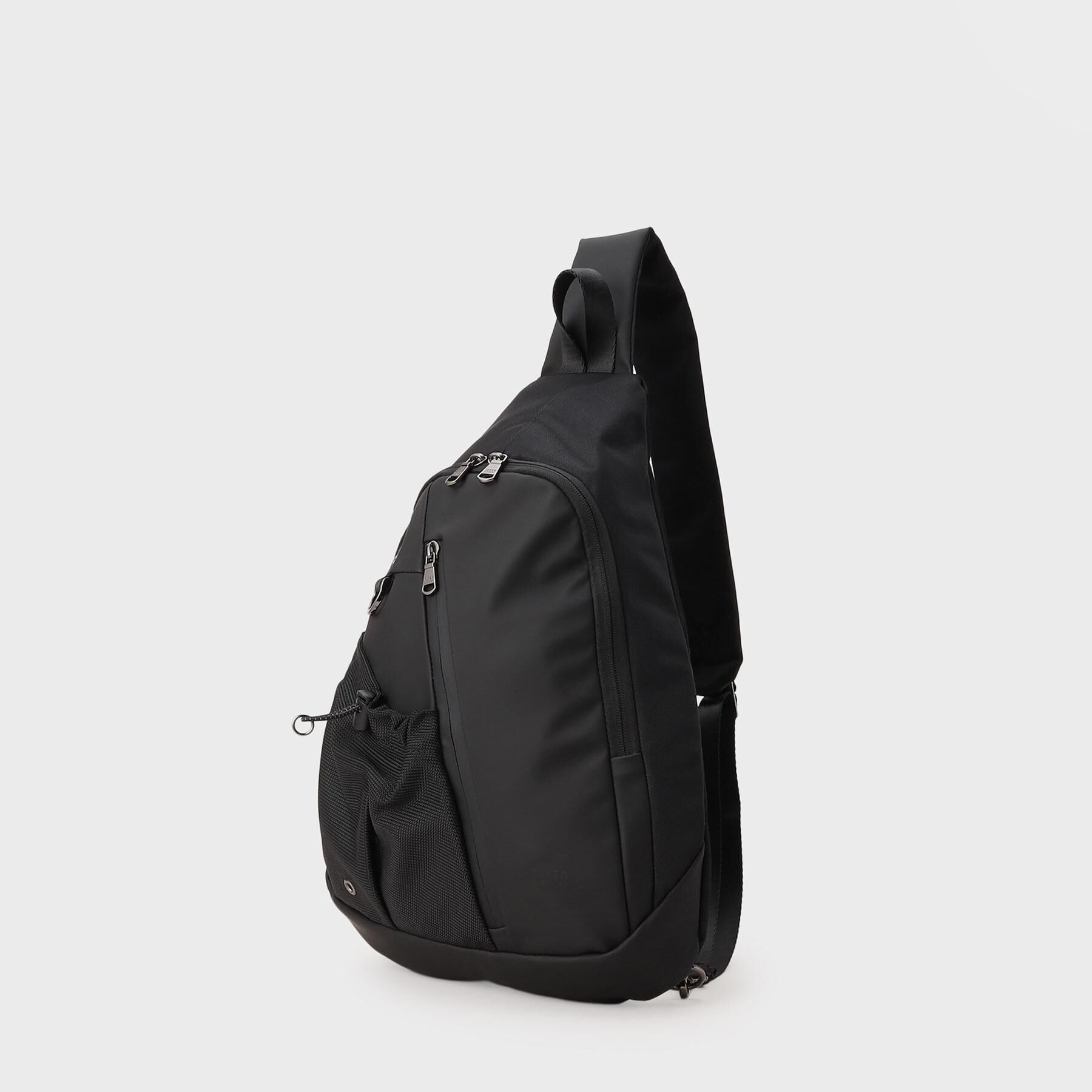 TAKEO KIKUCHI「STORAGE ミドルボディバッグ」|その他|ブラック(019)