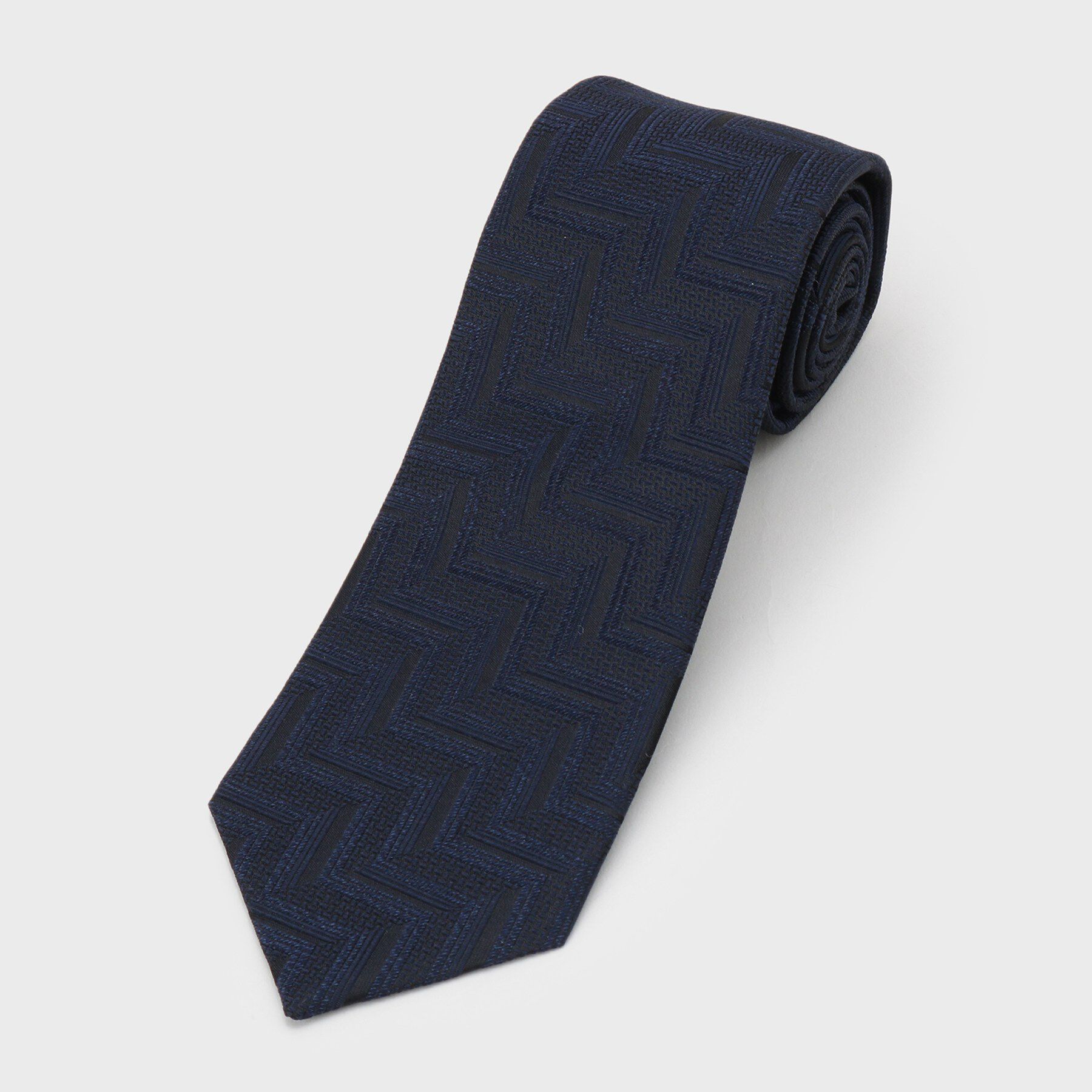 TAKEO KIKUCHI「フィラメントシルク 網代文様シャドーストライプネクタイ」|ネクタイ・蝶ネクタイ|ネイビー(394)