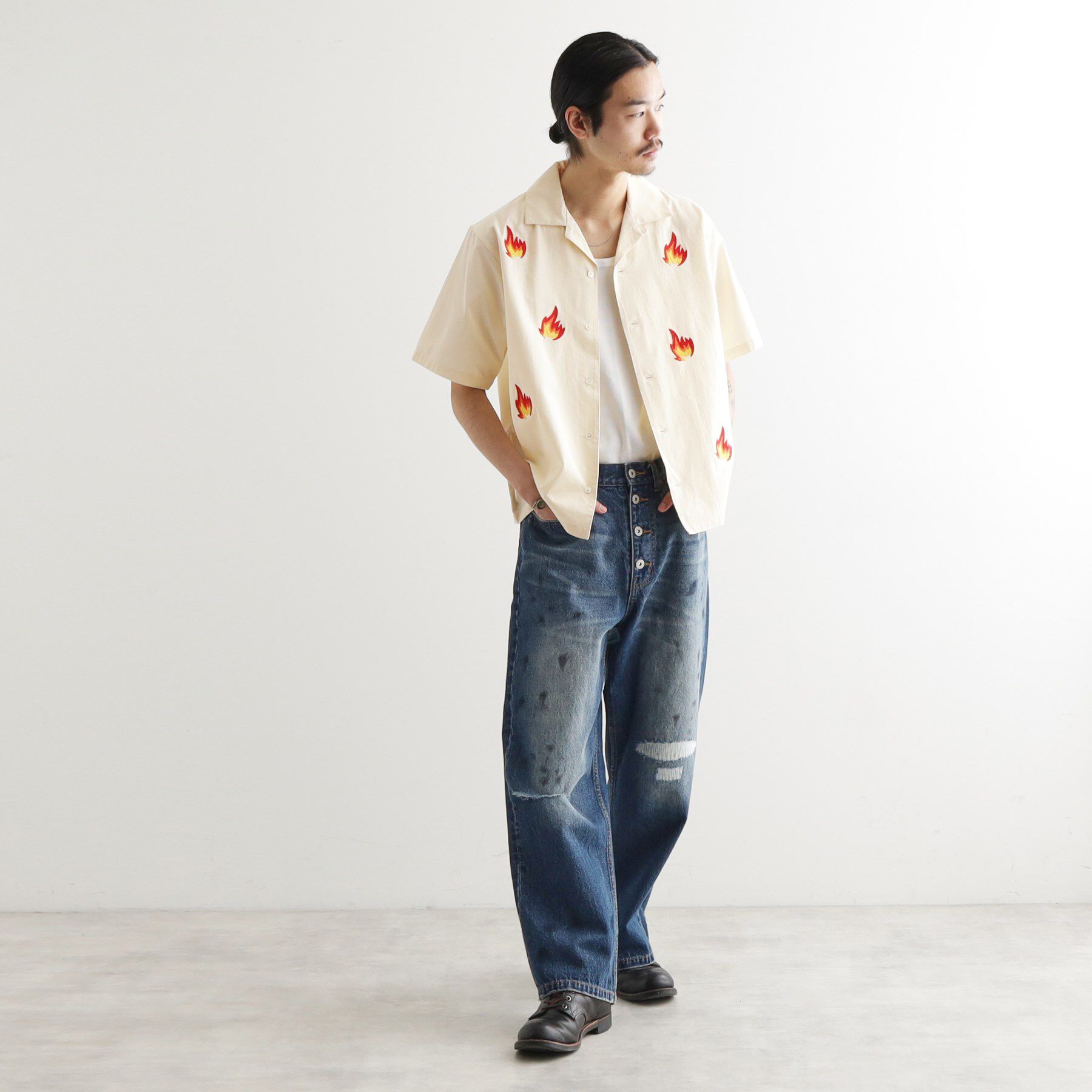 tk.TAKEO KIKUCHI「K&rsquo;PJT by AYUTA 『炎刺繍シャツ』」|シャツ・ブラウス|