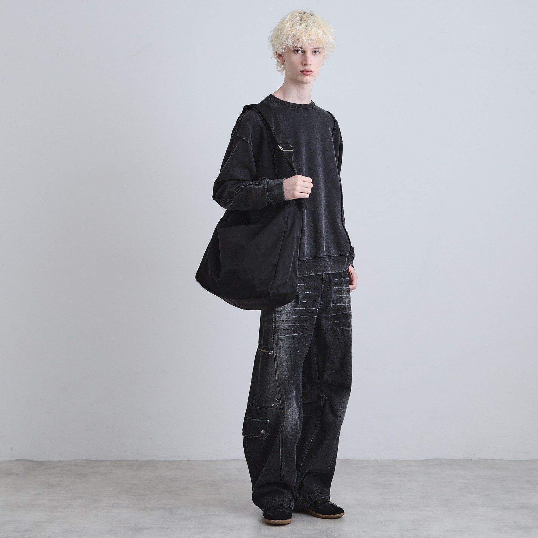 tk.TAKEO KIKUCHI「ルーズビッグショルダーバッグ／たすき掛け／ビッグ／A4サイズ収納可能」|ショルダー・メッセンジャー|