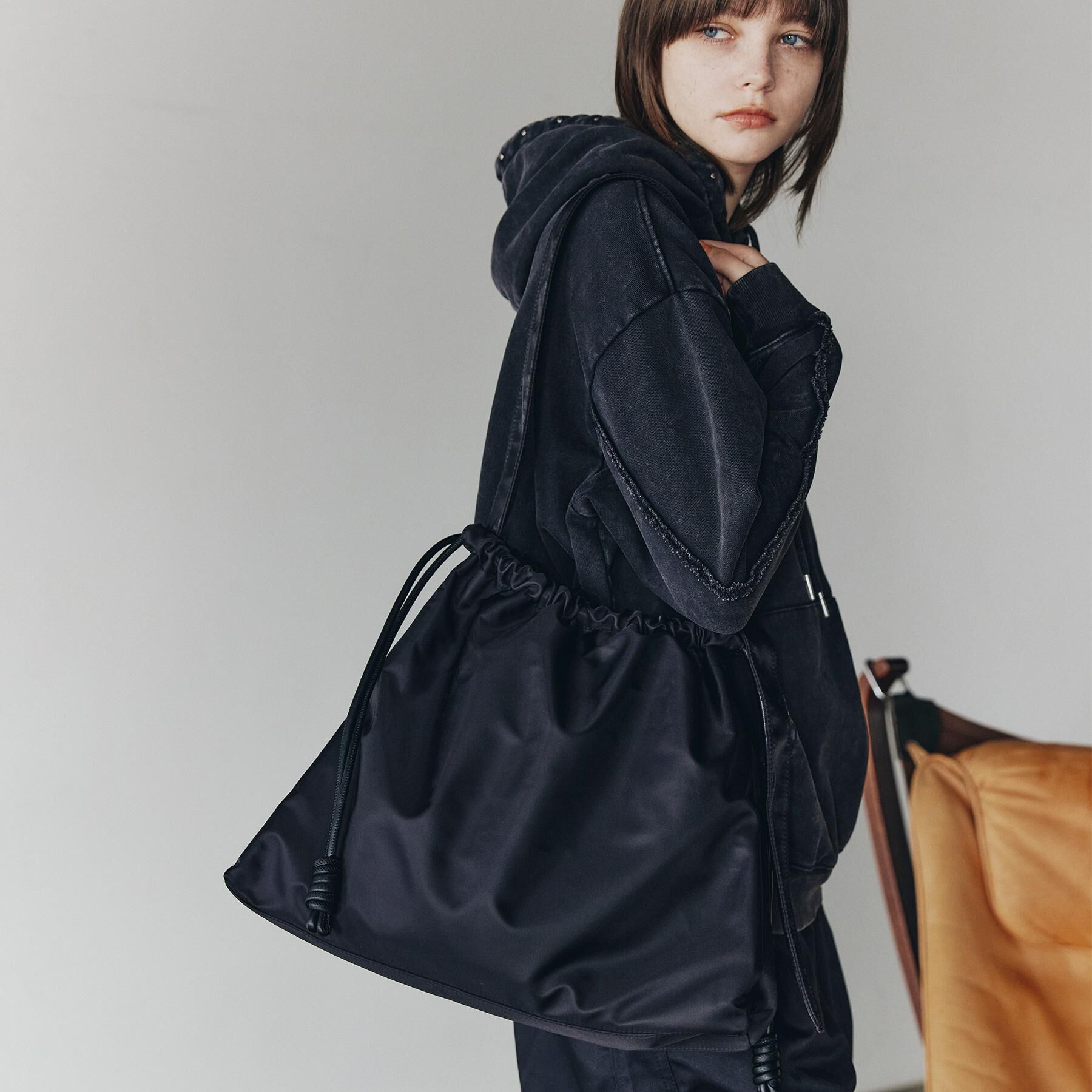 tk.TAKEO KIKUCHI「ルーズビッグショルダーバッグ／たすき掛け／ビッグ／A4サイズ収納可能」|ショルダー・メッセンジャー|