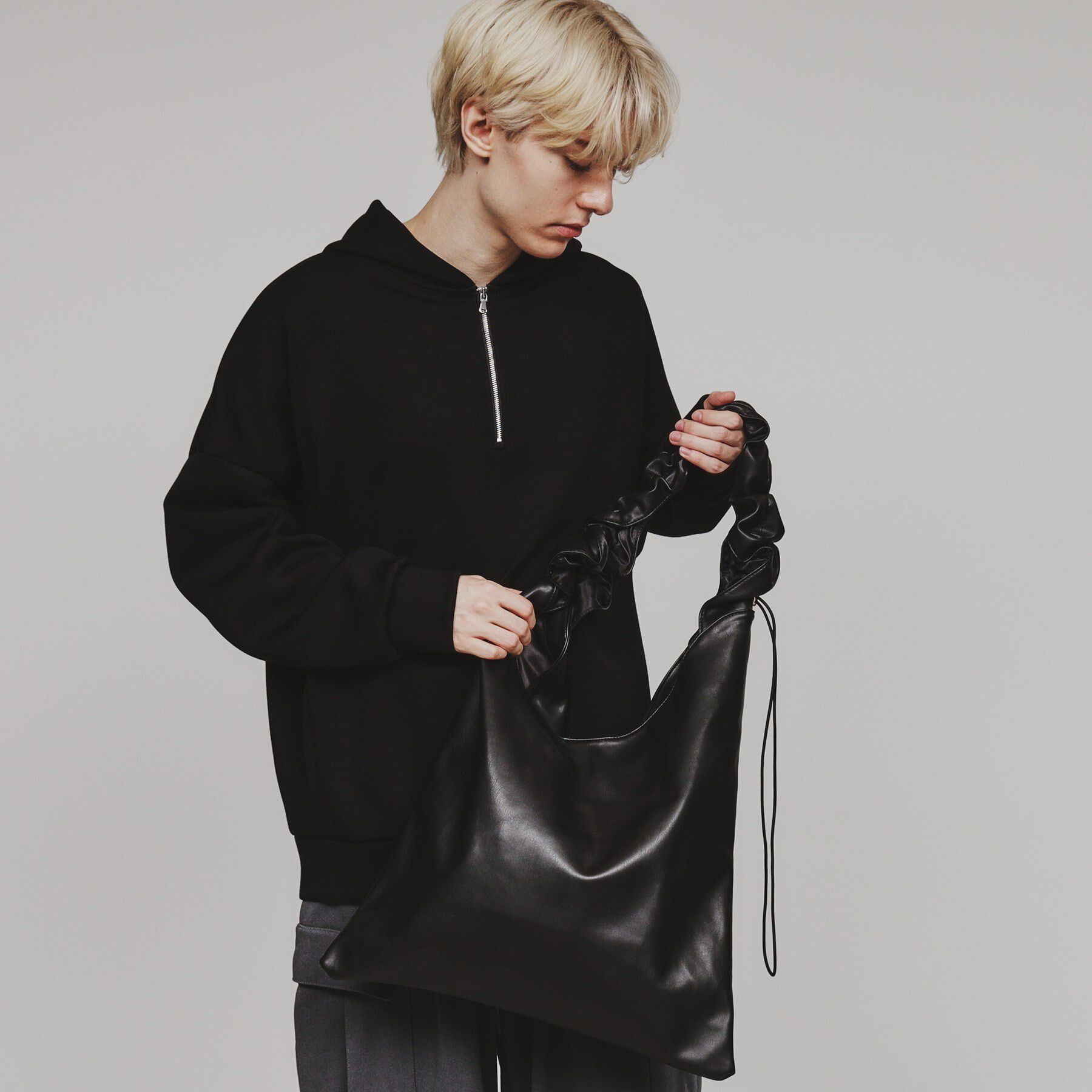 tk.TAKEO KIKUCHI「ギミックショルダーバッグ」|ショルダー・メッセンジャー|