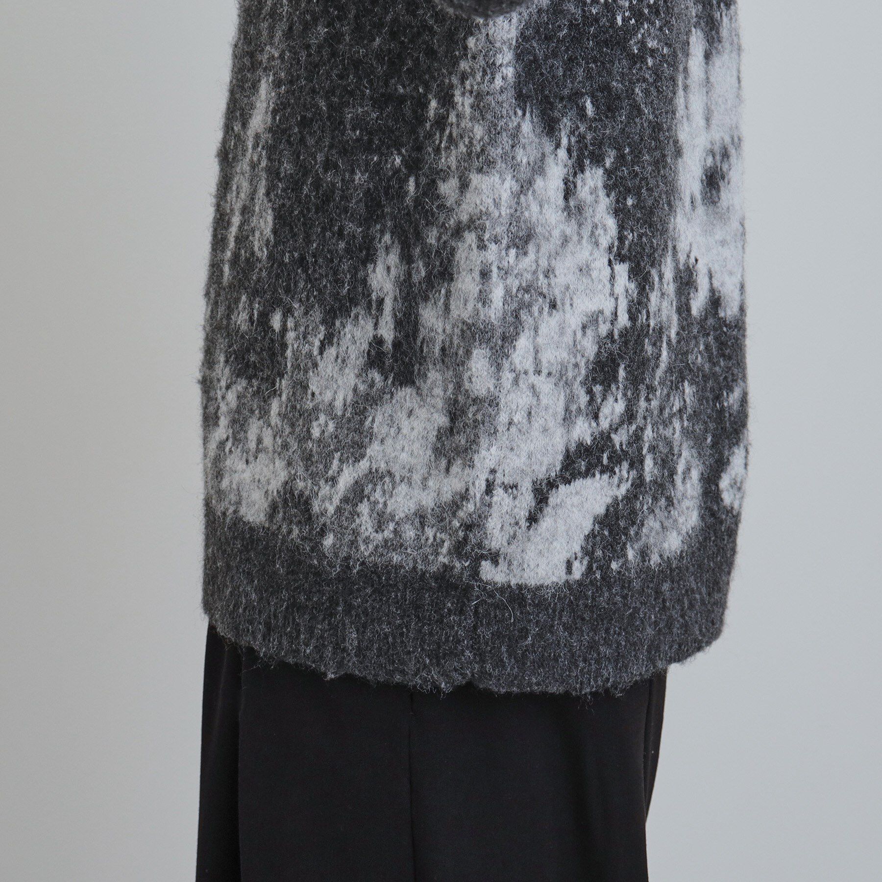 tk.TAKEO KIKUCHI「アブストフラワーシャギーニットプルオーバー」|ニット・セーター|