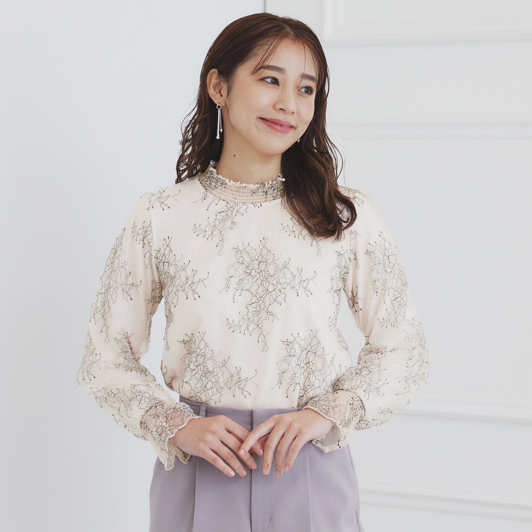 index「シャーリング総レーストップス【洗濯機洗い可】」|Tシャツ・カットソー|