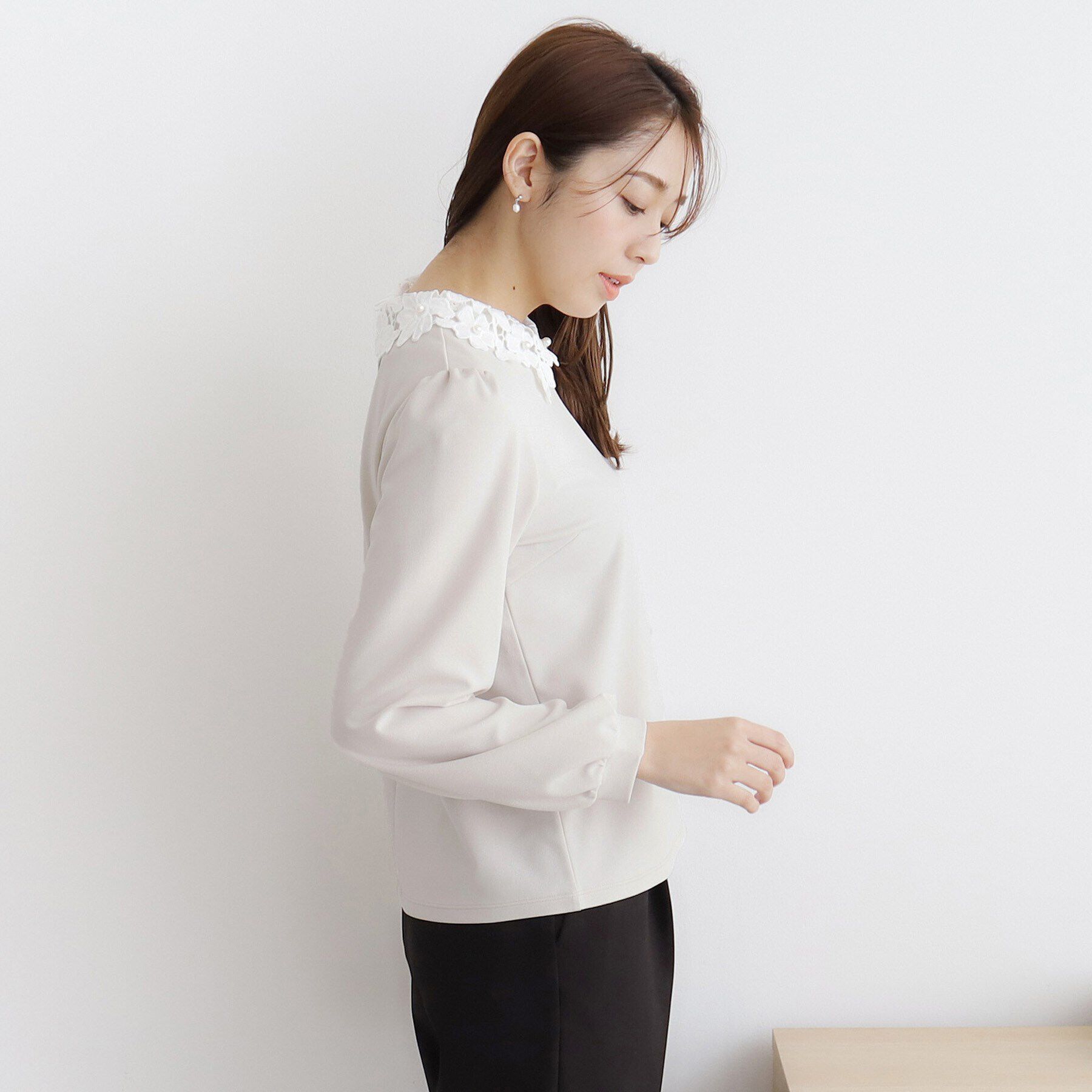 index「衿取り外し２WAY フラワーカラートップス【洗濯機洗い可/ストレッチ】」|シャツ・ブラウス|