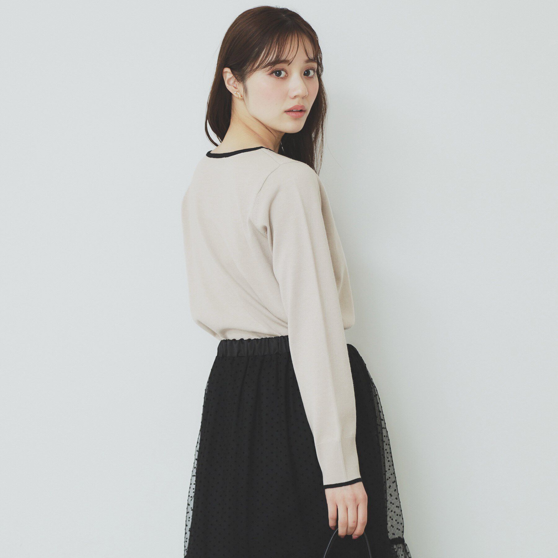 index「バイカラーキーネックニット【洗濯機洗い可】」|ニット・セーター|