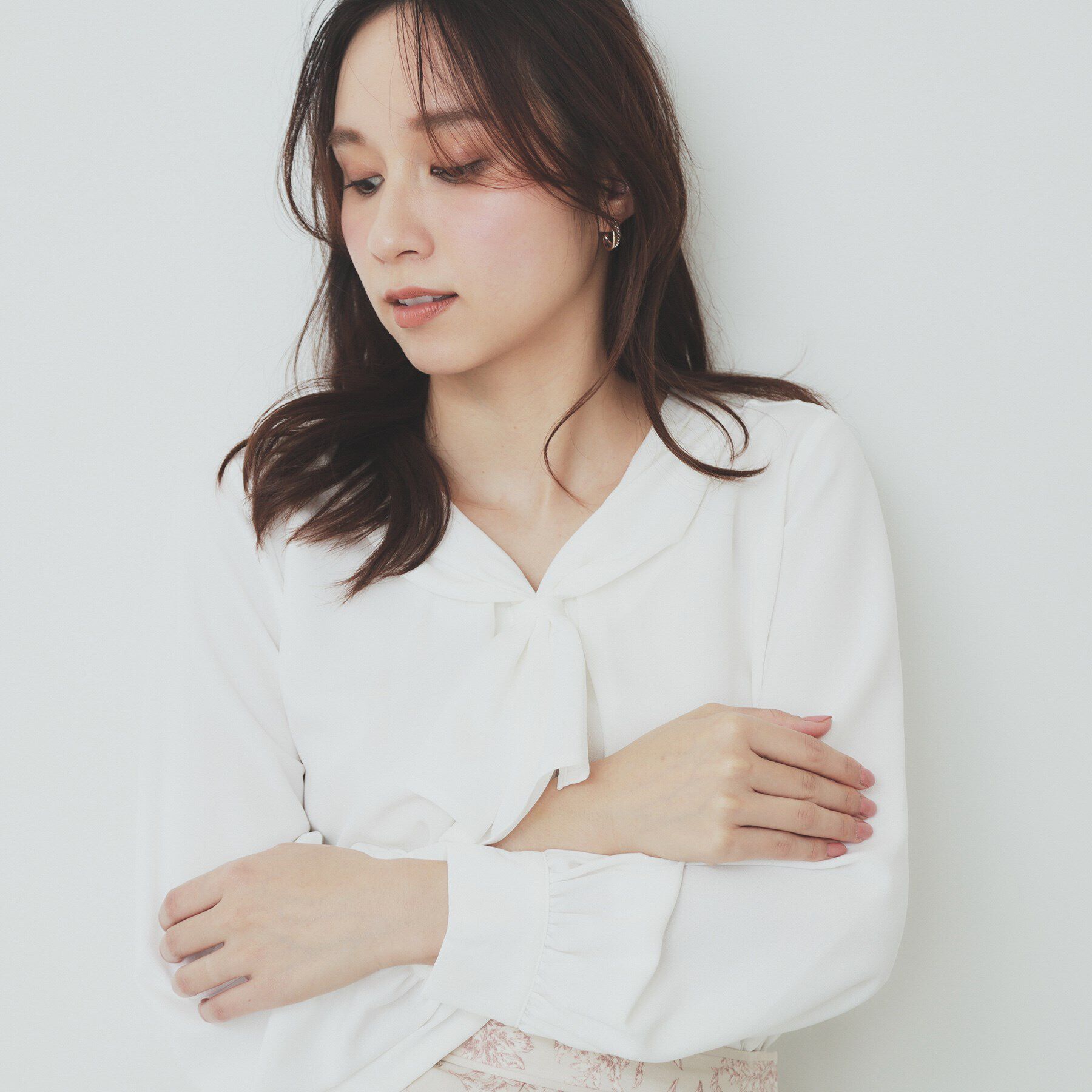 index「ストレッチラッフルボウタイブラウス【洗濯機洗い可/防シワ】」|シャツ・ブラウス|