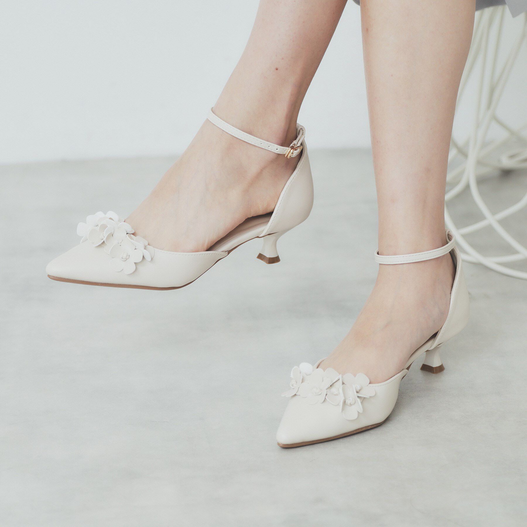 index「フラワーセパレートパンプス」|パンプス|