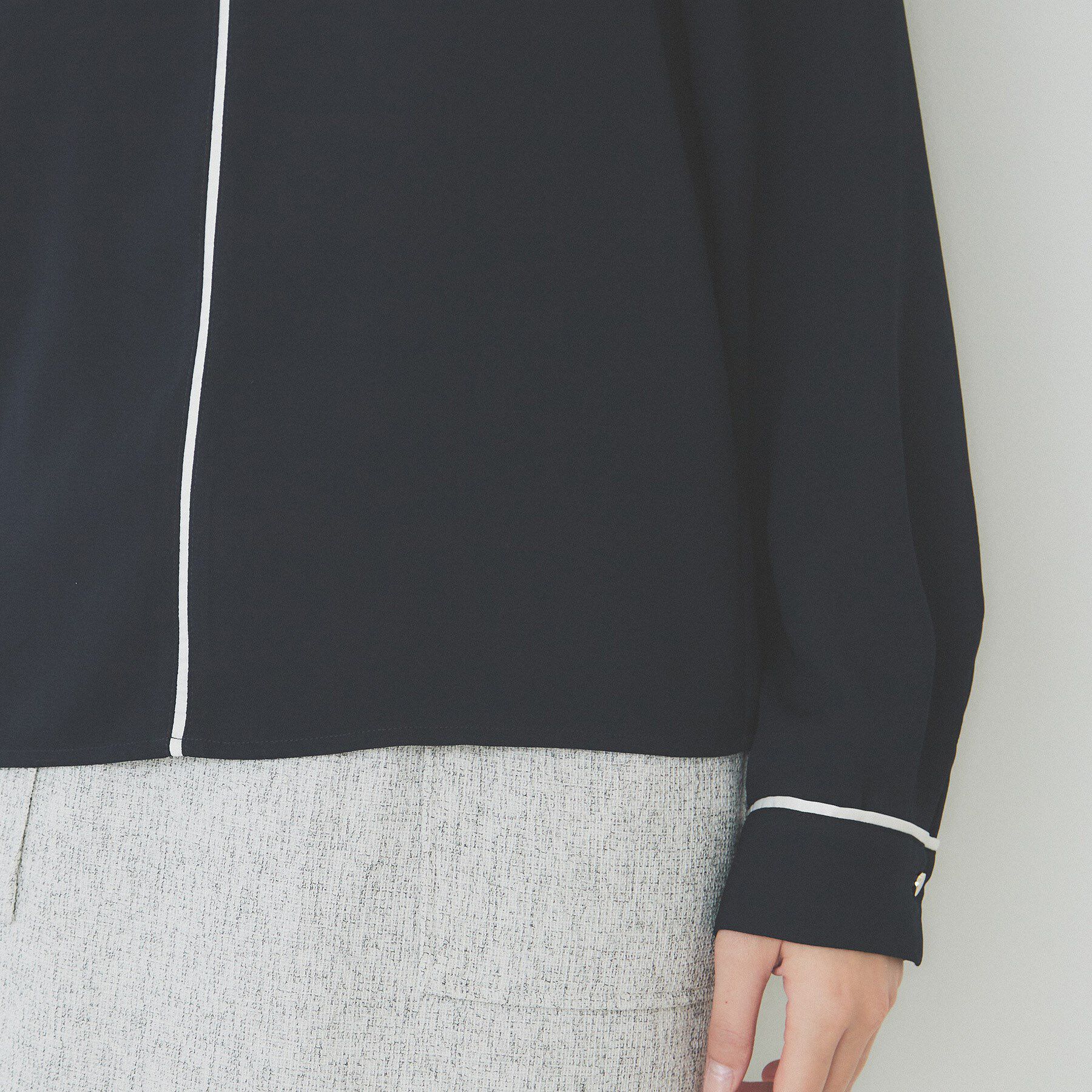 index「バイカラーパイピングブラウス【洗濯機洗い可】」|シャツ・ブラウス|