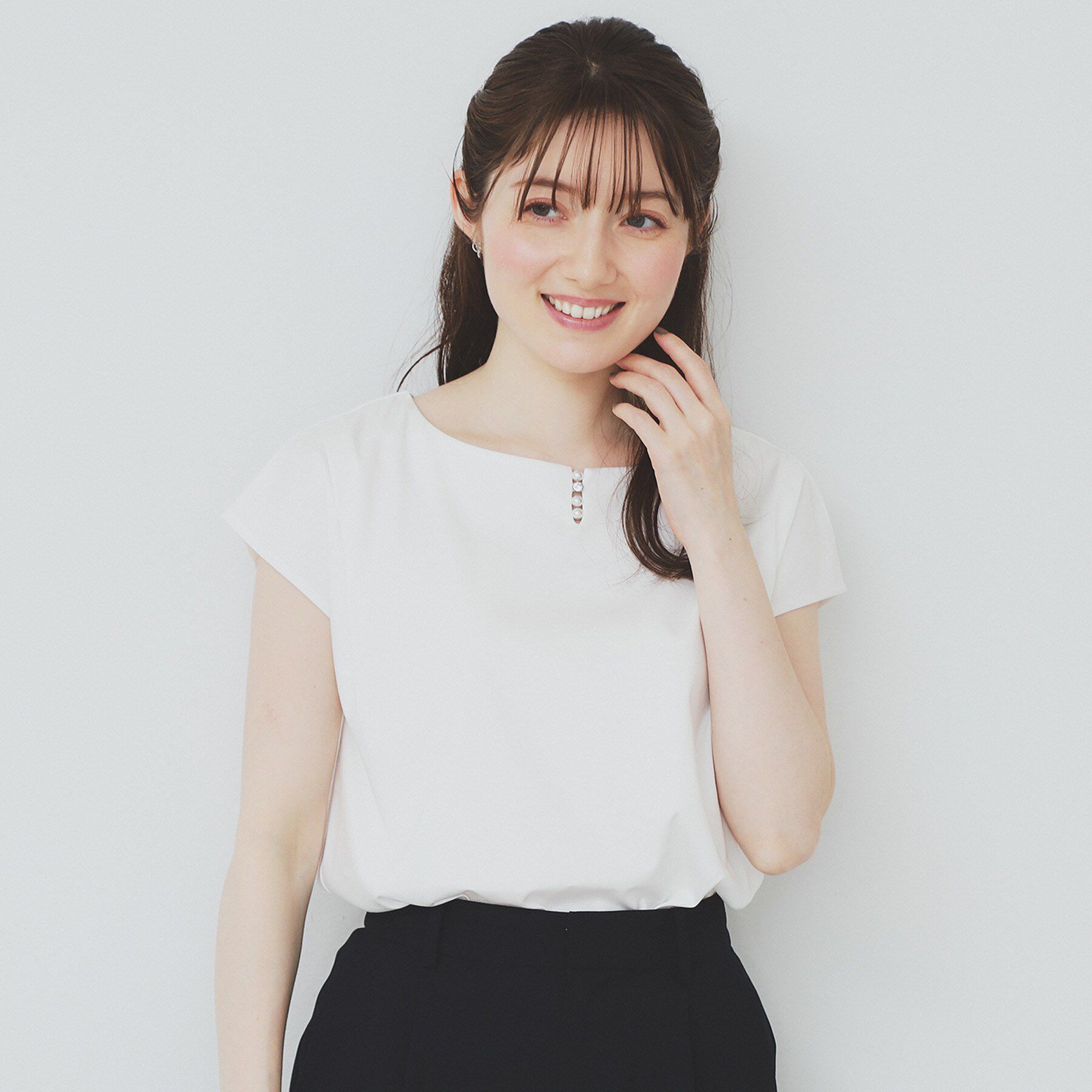 index「《6色展開/XS-3サイズ》キーネックビジュートップス【UV/接触冷感/洗濯機洗い可】」|Tシャツ・カットソー|