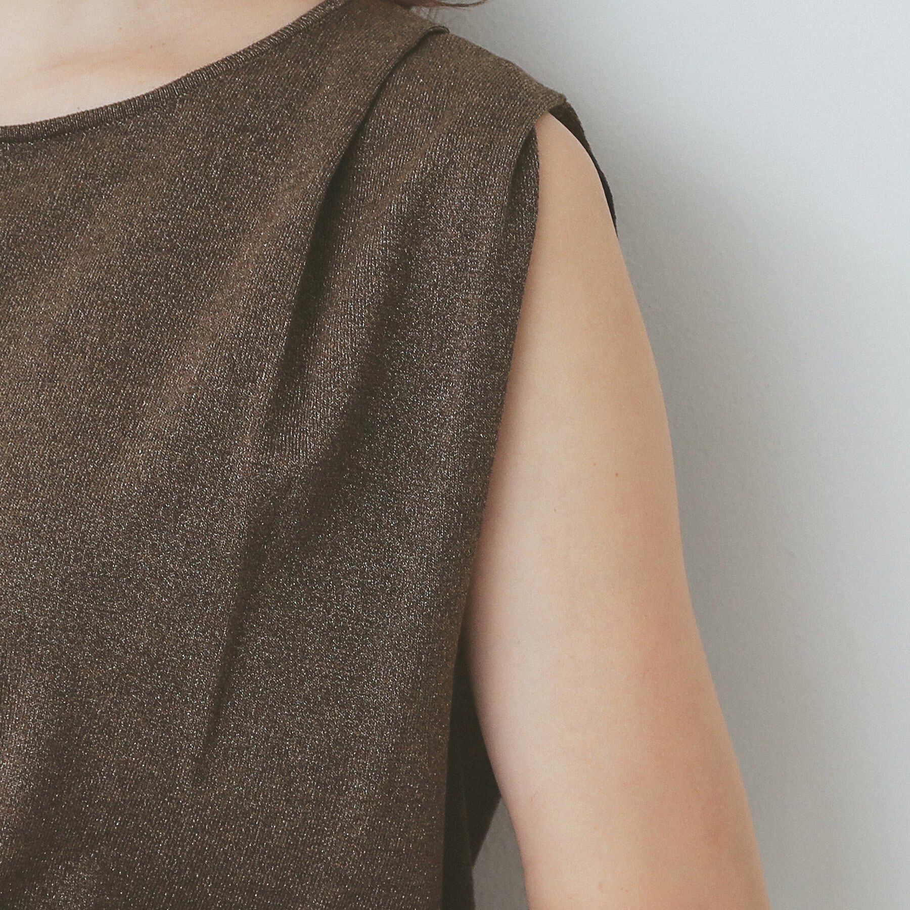 index「タックノースリーブニット【洗濯機洗い可/UVケア/抗ピル】」|Tシャツ・カットソー|