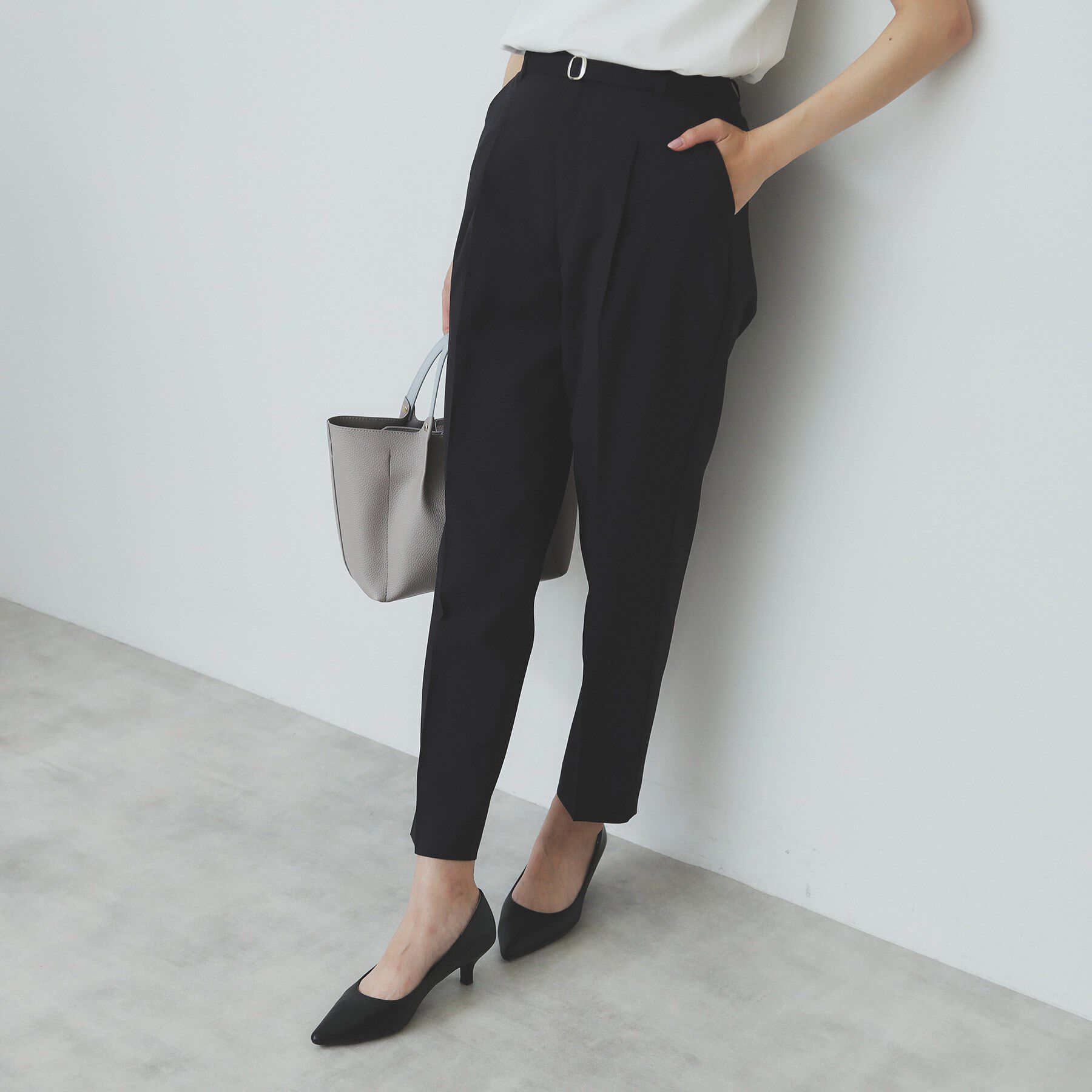 index「ベルト付きストレッチテーパードパンツ/セットアップ可【洗濯機洗い可/吸水速乾/接触冷感】」|その他|ブラック(019)