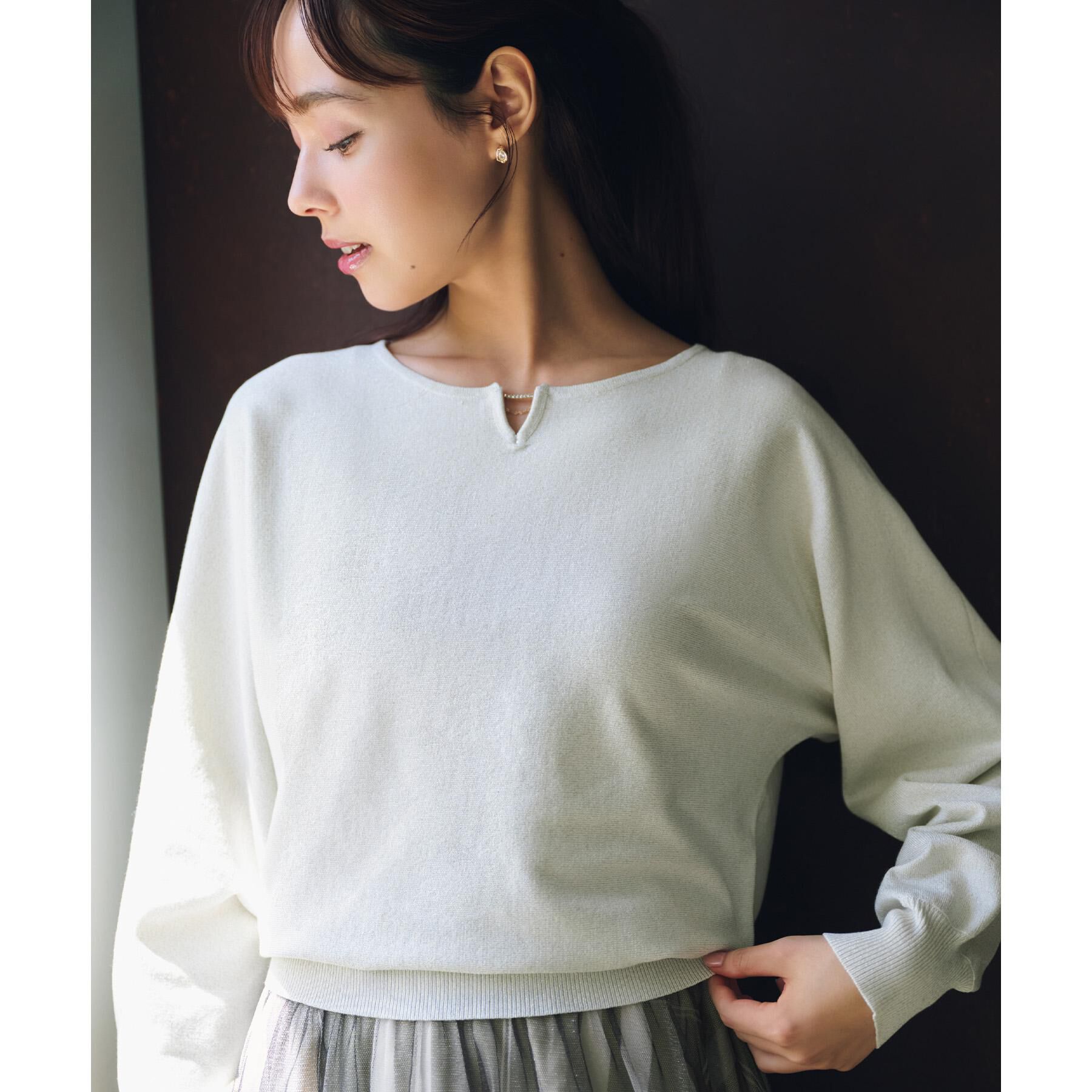 index「ビジューキーネックドルマンニット【洗濯機OK】」|ニット・セーター|