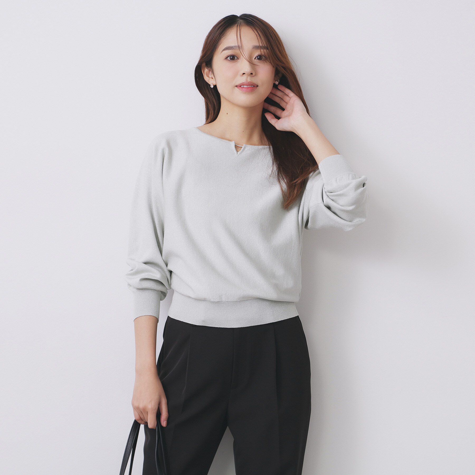 index「ビジューキーネックドルマンニット【洗濯機OK】」|ニット・セーター|